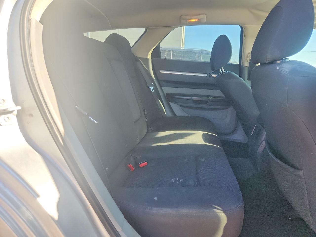 2008 Dodge Magnum Sxt Silver vin: 2D4FV37VX8H242531