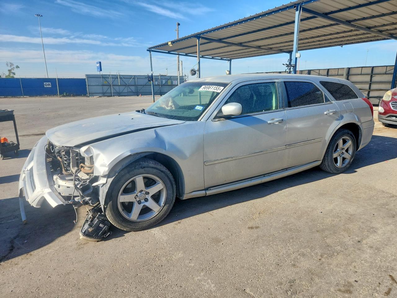 2008 Dodge Magnum Sxt Silver vin: 2D4FV37VX8H242531