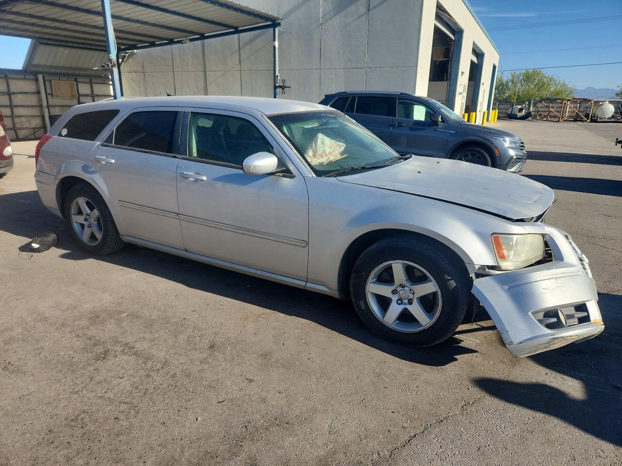 2008 Dodge Magnum Sxt Silver vin: 2D4FV37VX8H242531
