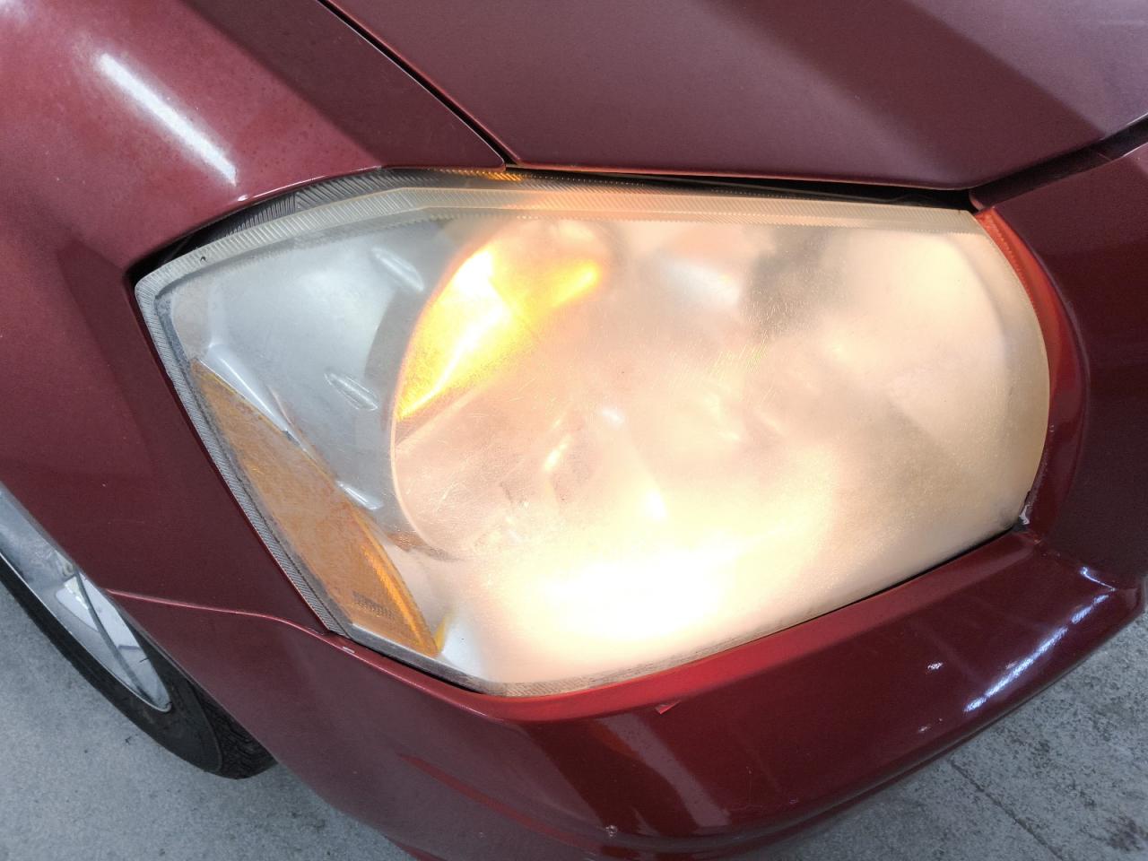 2007 Dodge Magnum Se Burgundy vin: 2D4FV47T17H717390 Damage: Right Head Lamp, Faded, Acceptable