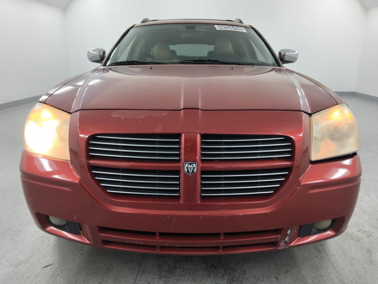 2007 Dodge Magnum Se Burgundy vin: 2D4FV47T17H717390 Damage: Left Fog Lamp, Inoperable, Repair Required