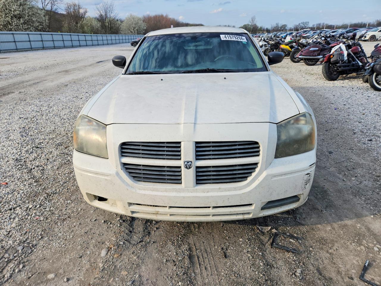 2007 Dodge Magnum Se White vin: 2D4FV47T27H663419