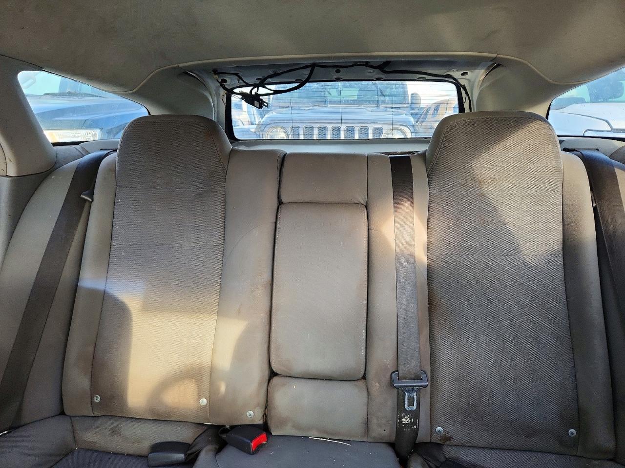 2007 Dodge Magnum Se White vin: 2D4FV47T27H663419