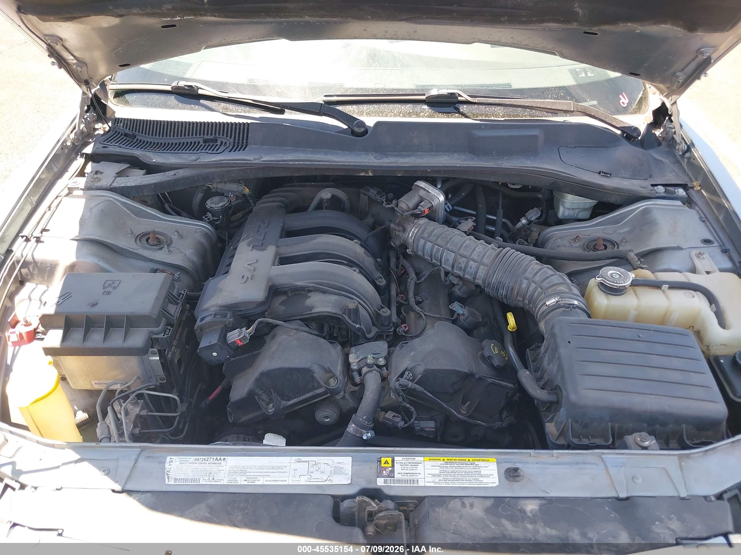 2007 Dodge Magnum   Silver vin: 2D4FV47T37H819337