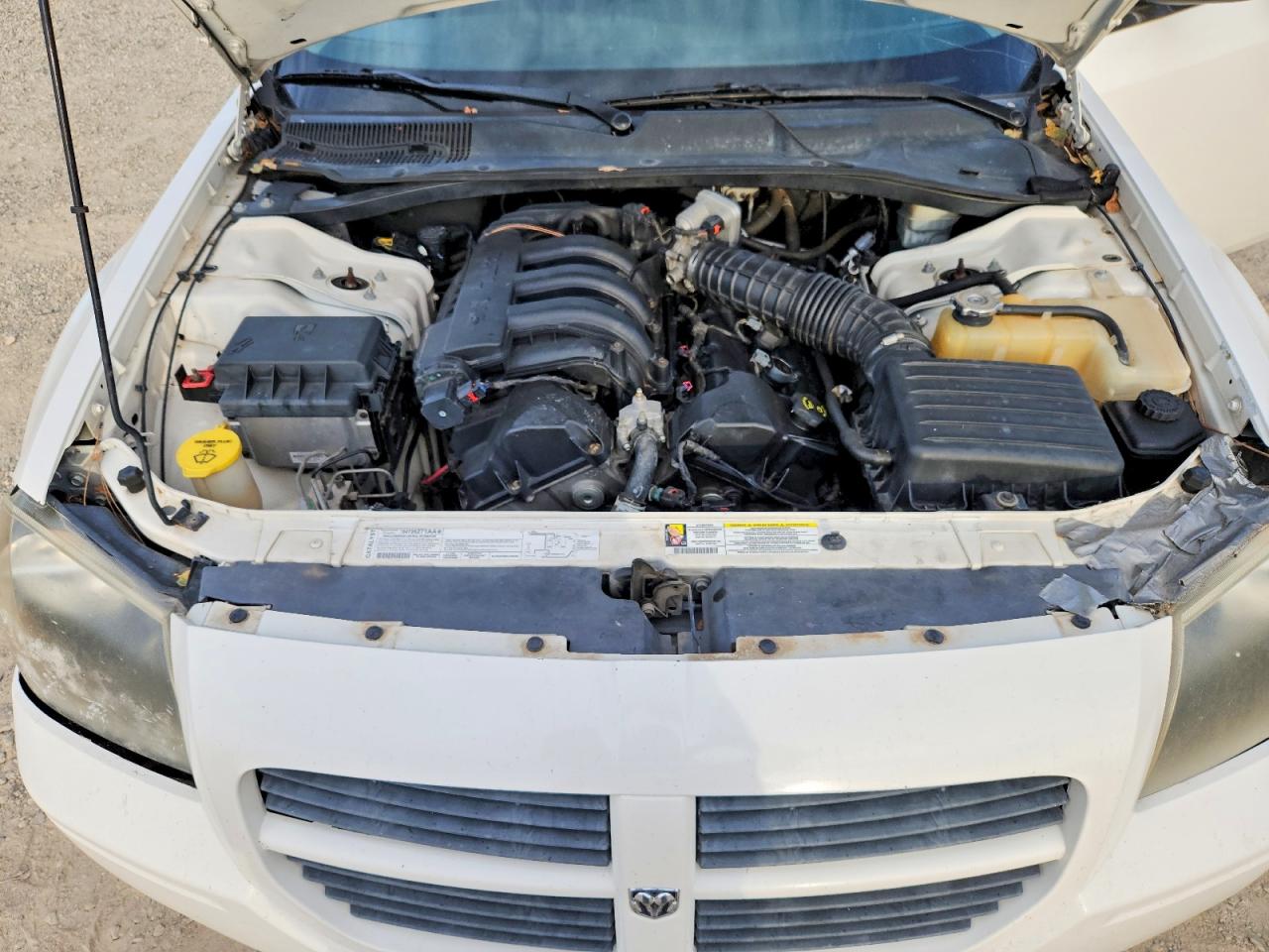 2007 Dodge Magnum Se White vin: 2D4FV47T47H750125