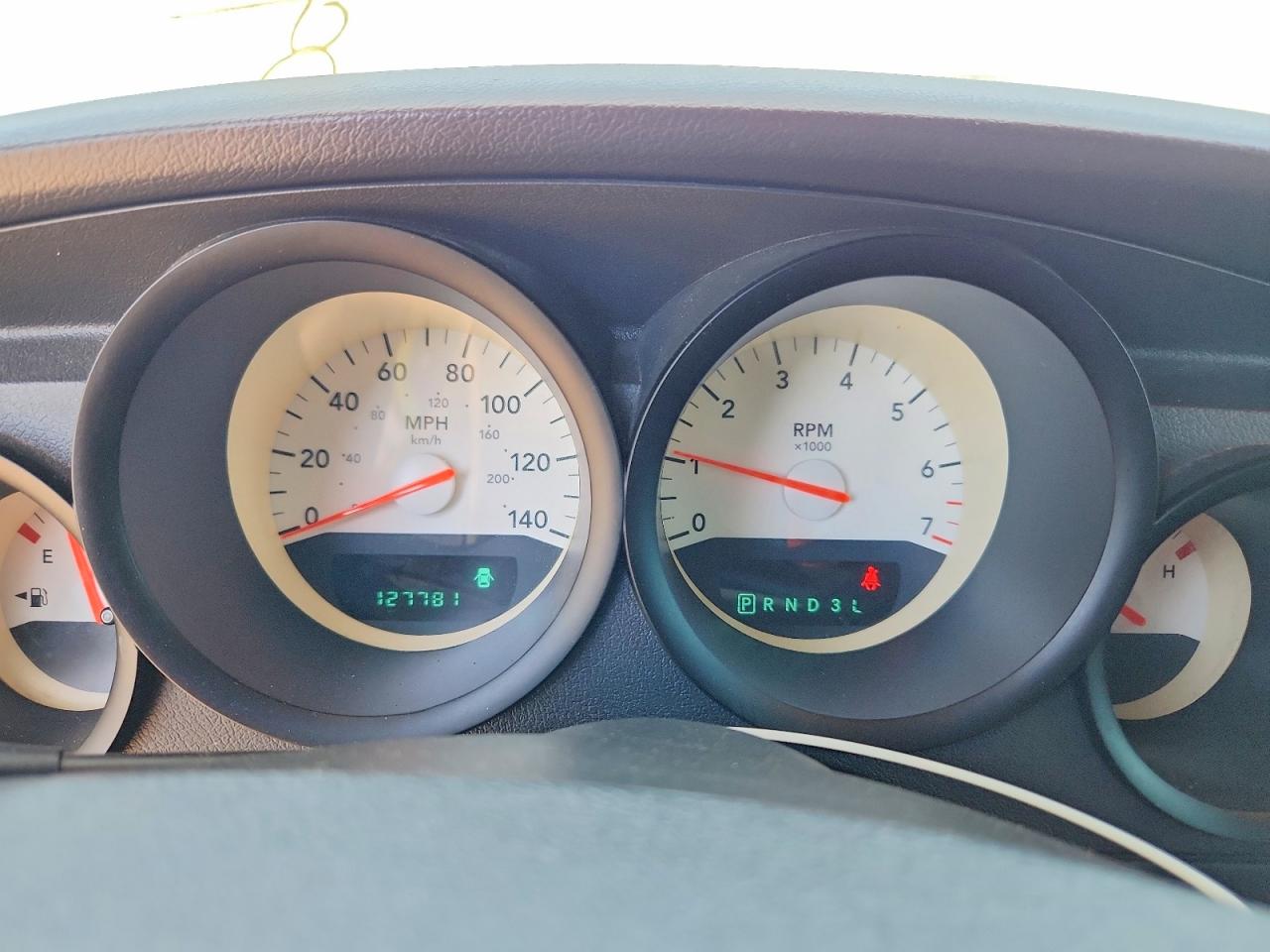 2006 Dodge Magnum Se White vin: 2D4FV47T56H417043