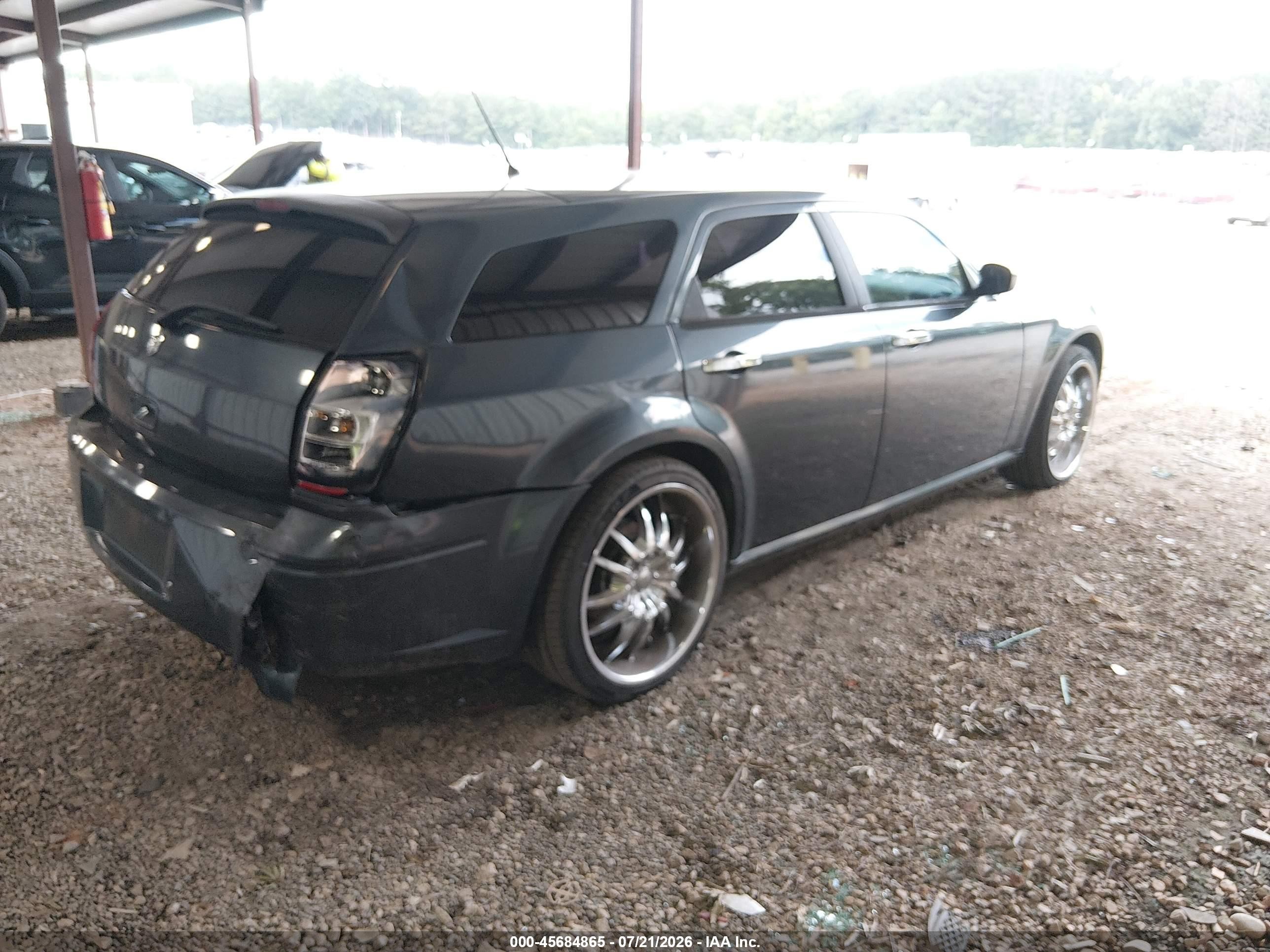 2008 Dodge Magnum   Gray vin: 2D4FV47T58H111477
