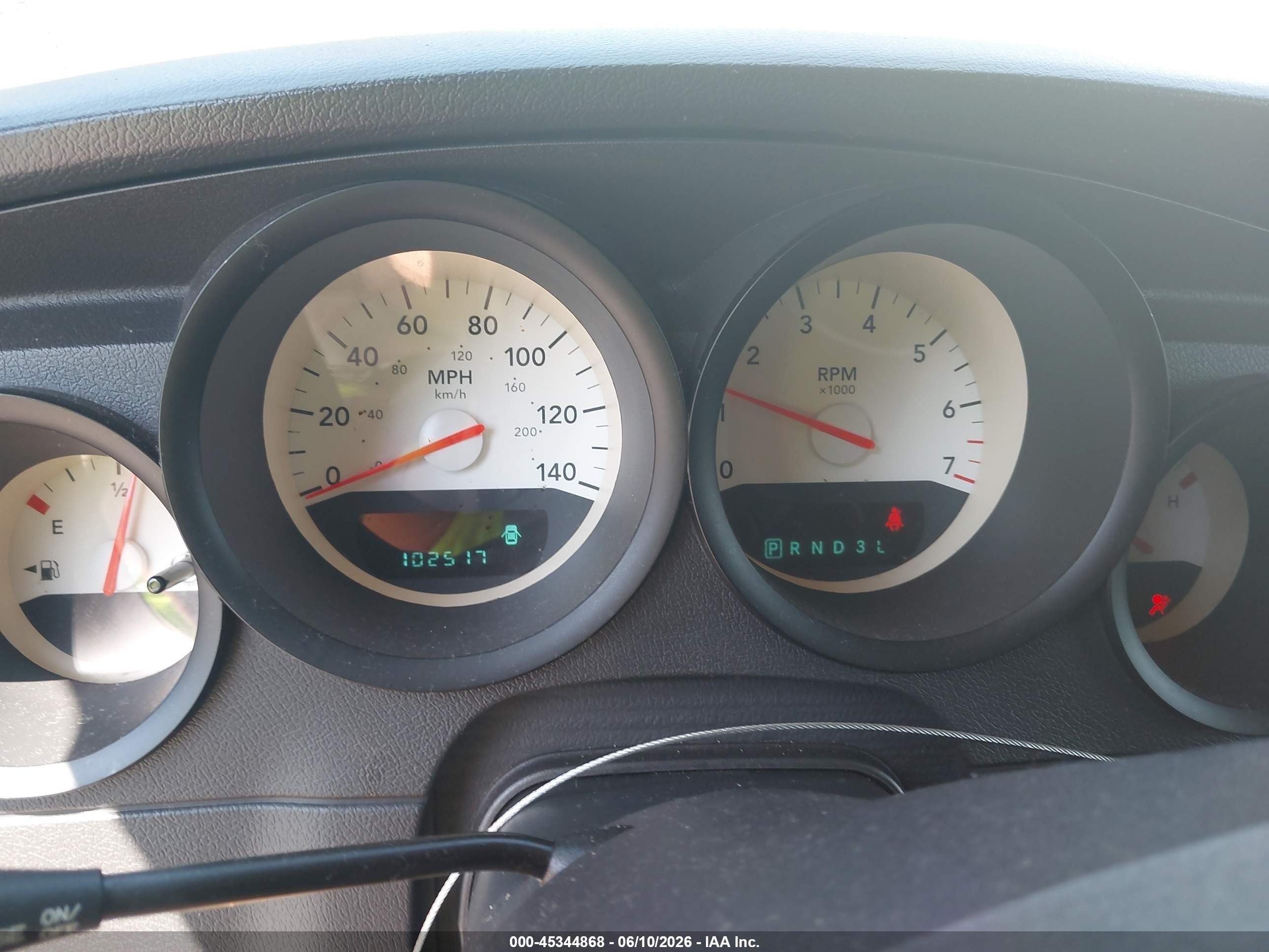 2006 Dodge Magnum   Gray vin: 2D4FV47T76H247705