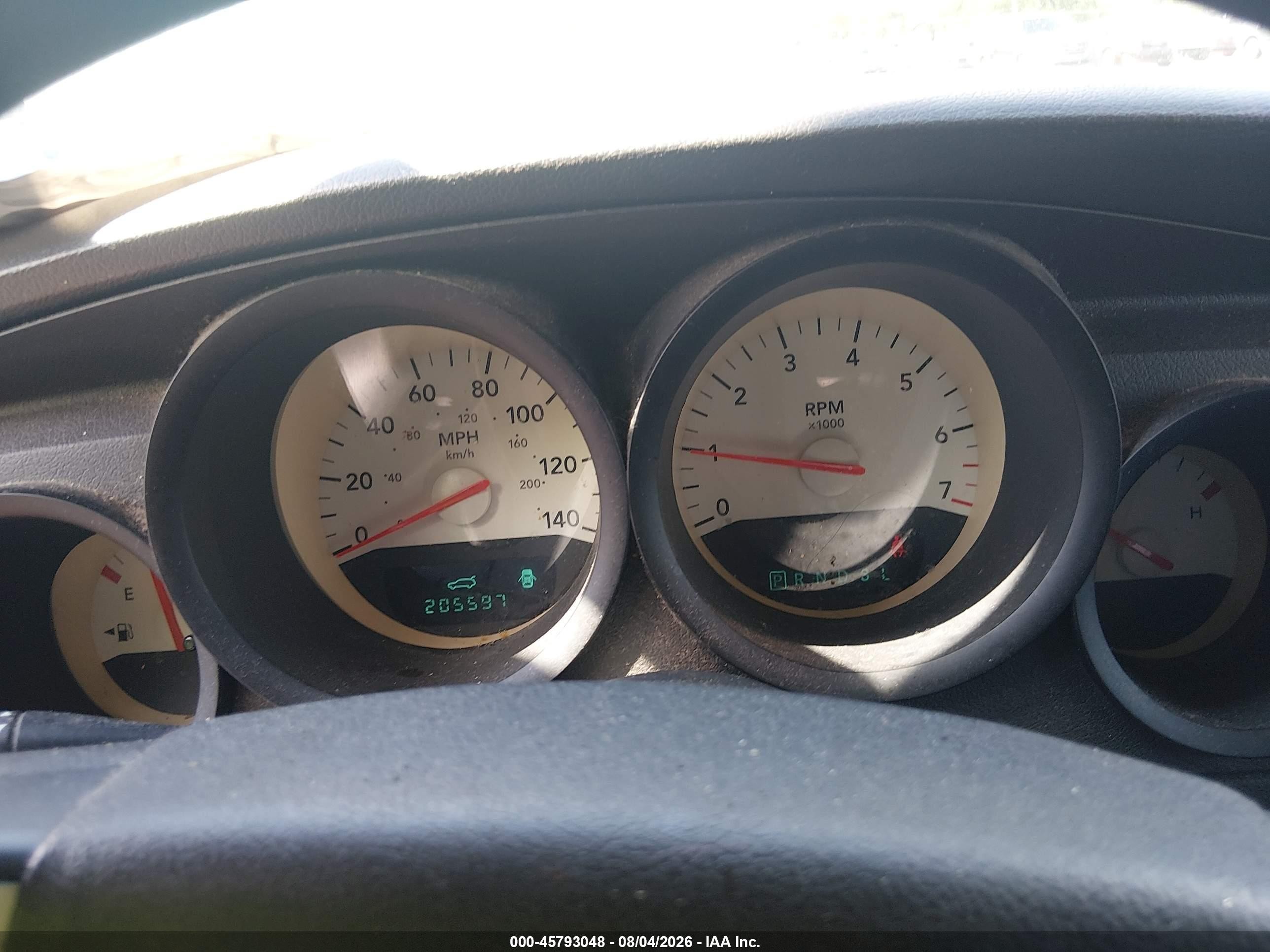 2006 Dodge Magnum Red vin: 2D4FV47T86H241198
