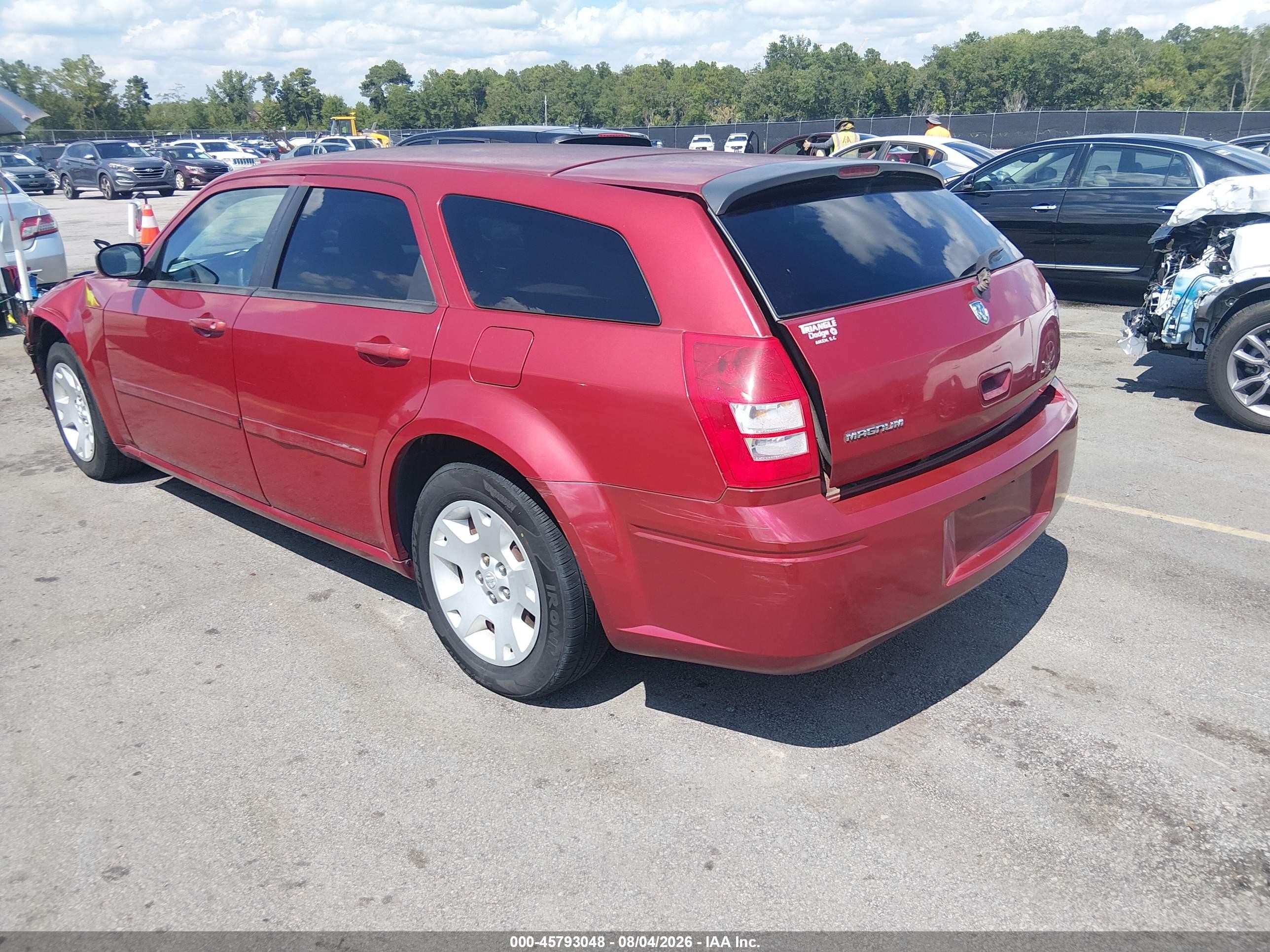 2006 Dodge Magnum Red vin: 2D4FV47T86H241198