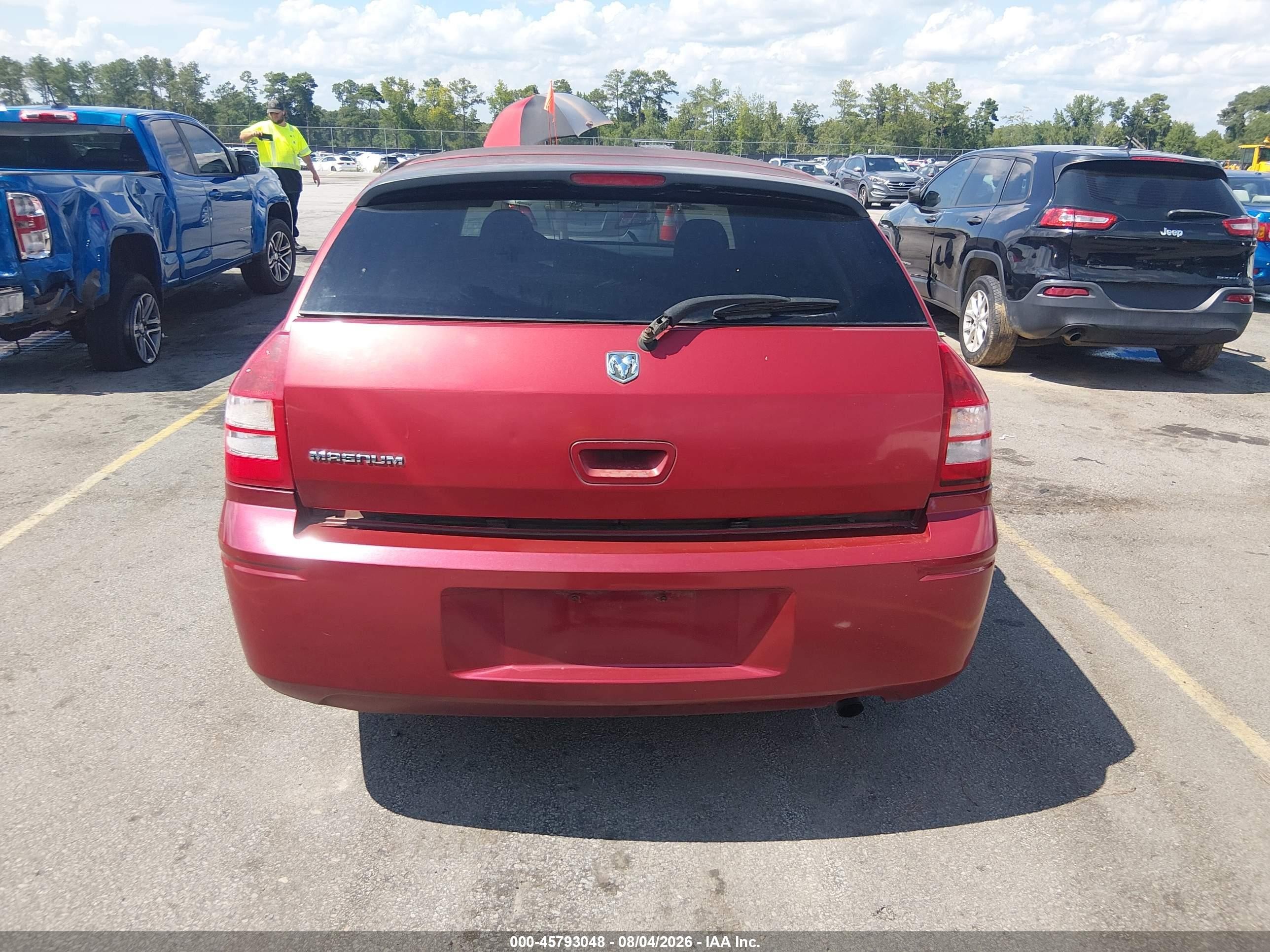 2006 Dodge Magnum Red vin: 2D4FV47T86H241198
