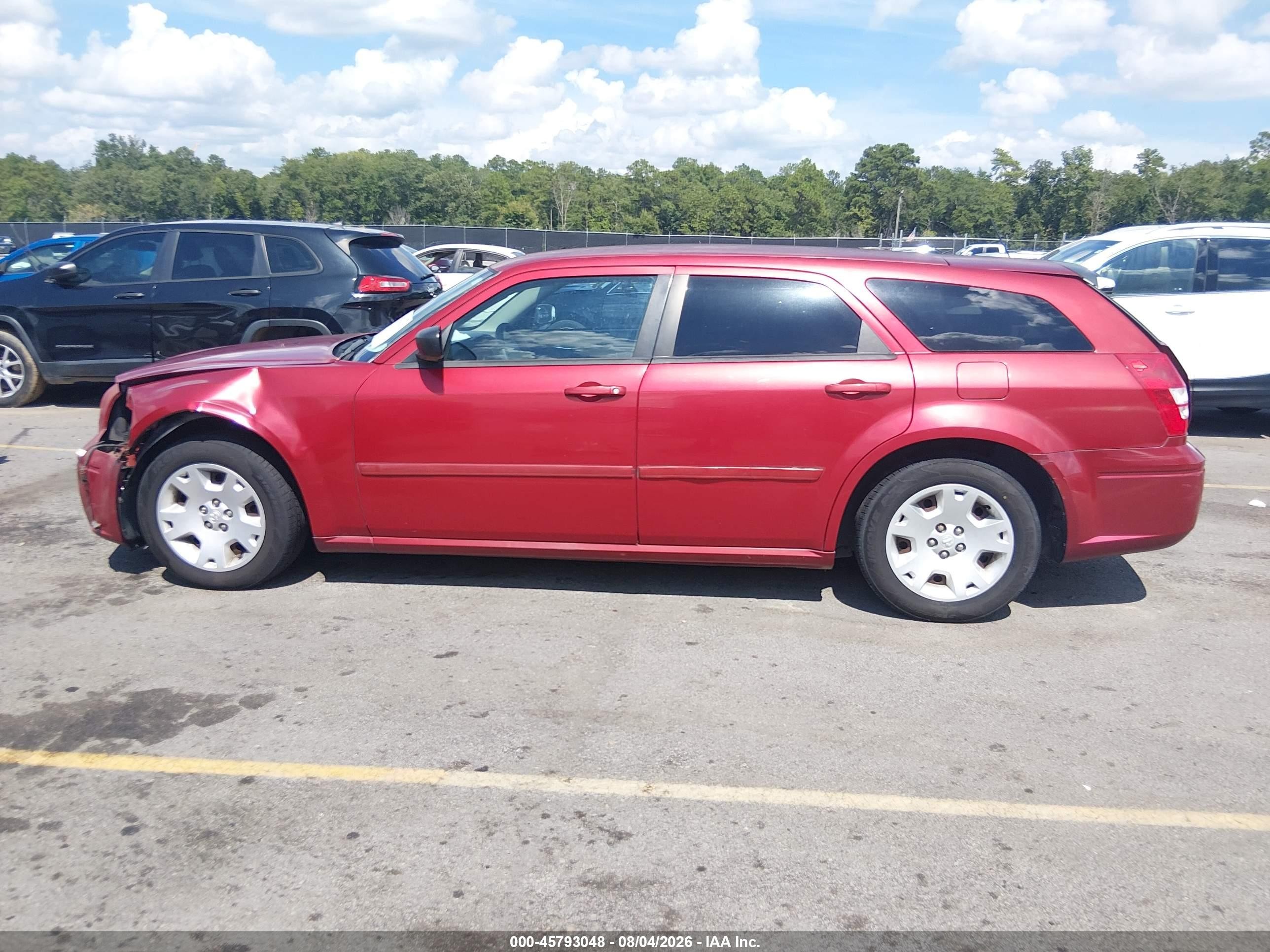 2006 Dodge Magnum Red vin: 2D4FV47T86H241198