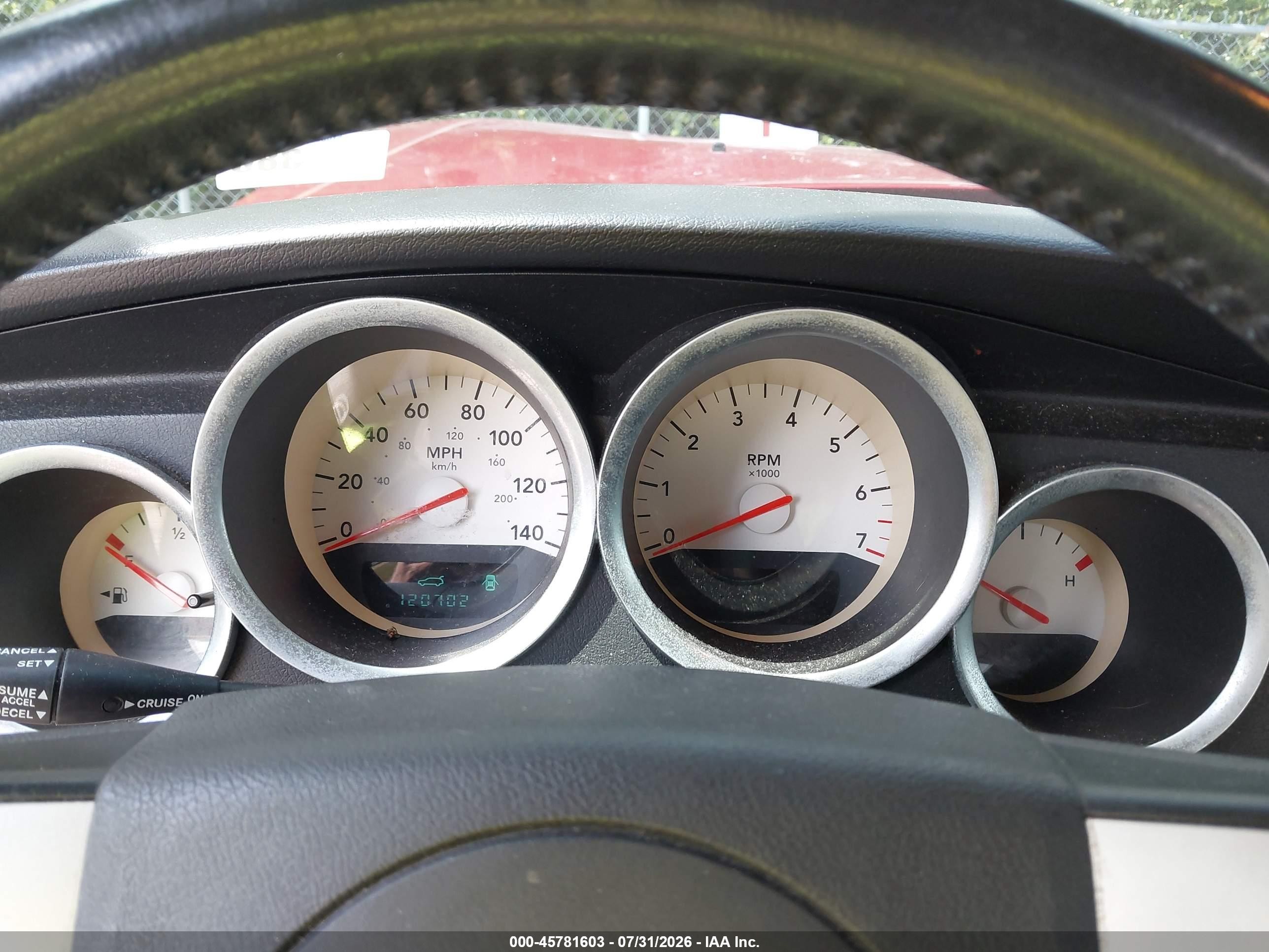 2006 Dodge Magnum   Red vin: 2D4FV47V06H453997