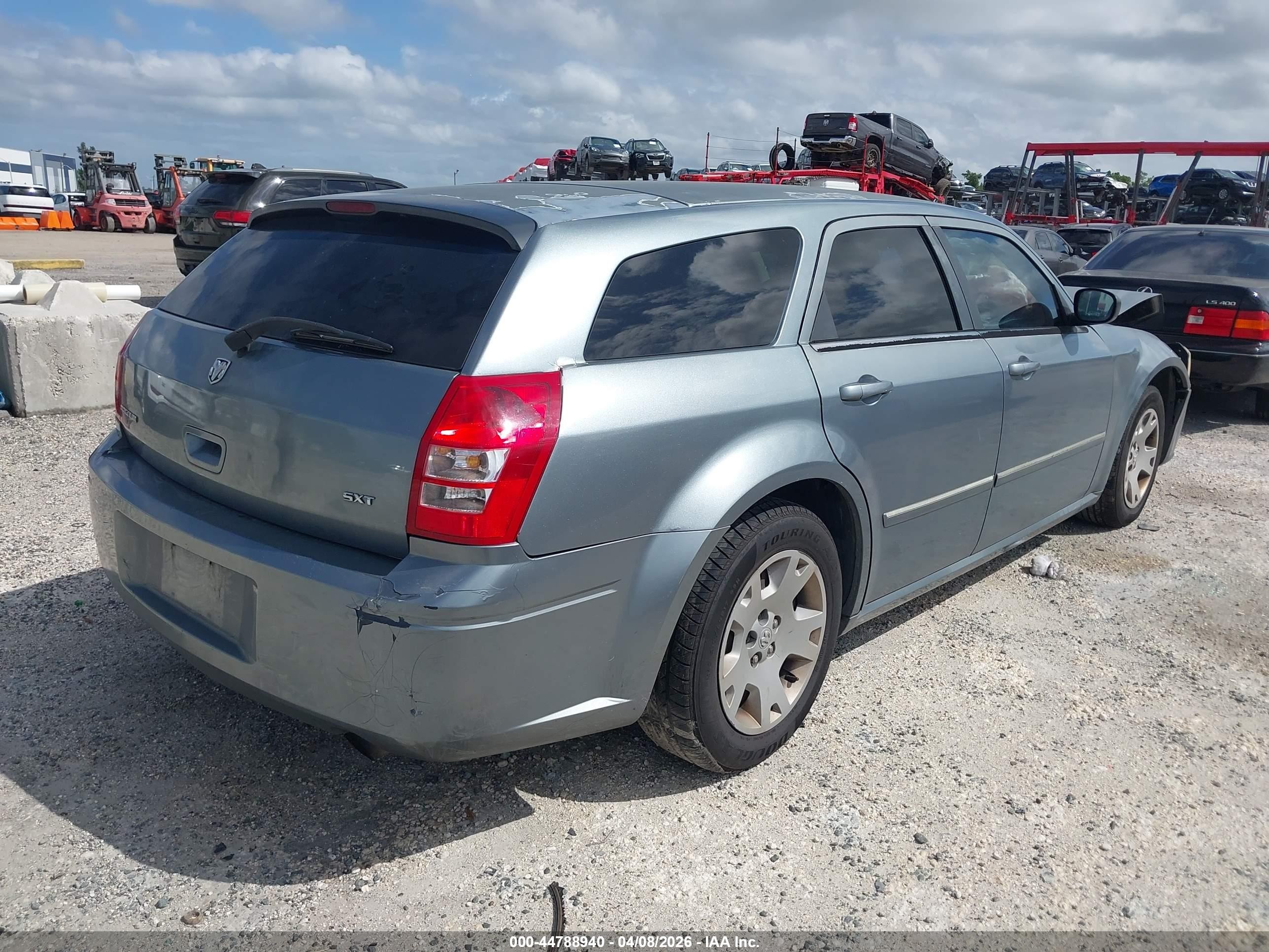 2007 Dodge Magnum   Gray vin: 2D4FV47V17H644409