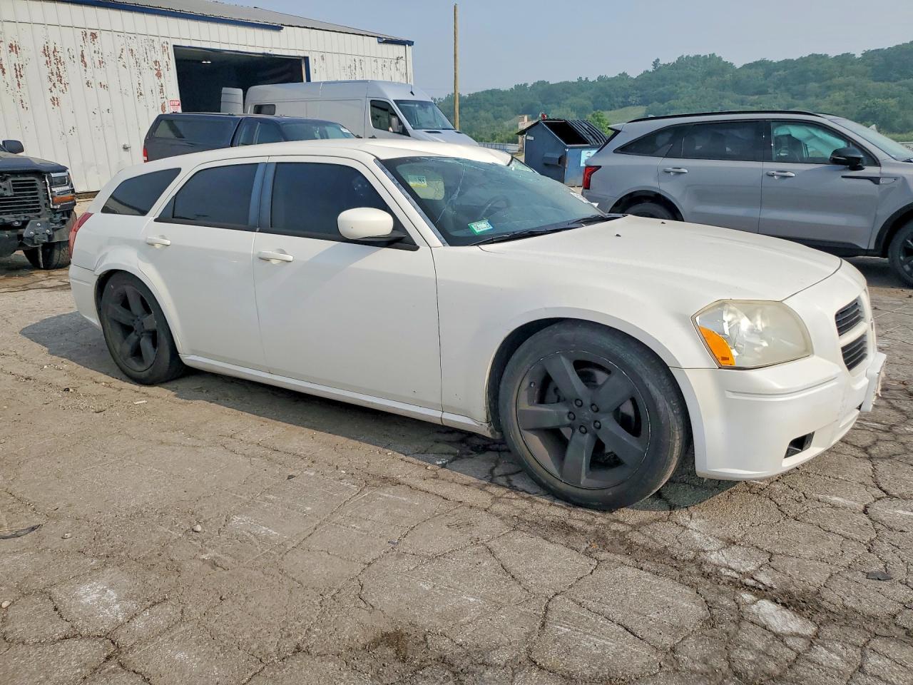 2007 Dodge Magnum Sxt White vin: 2D4FV47V27H900038