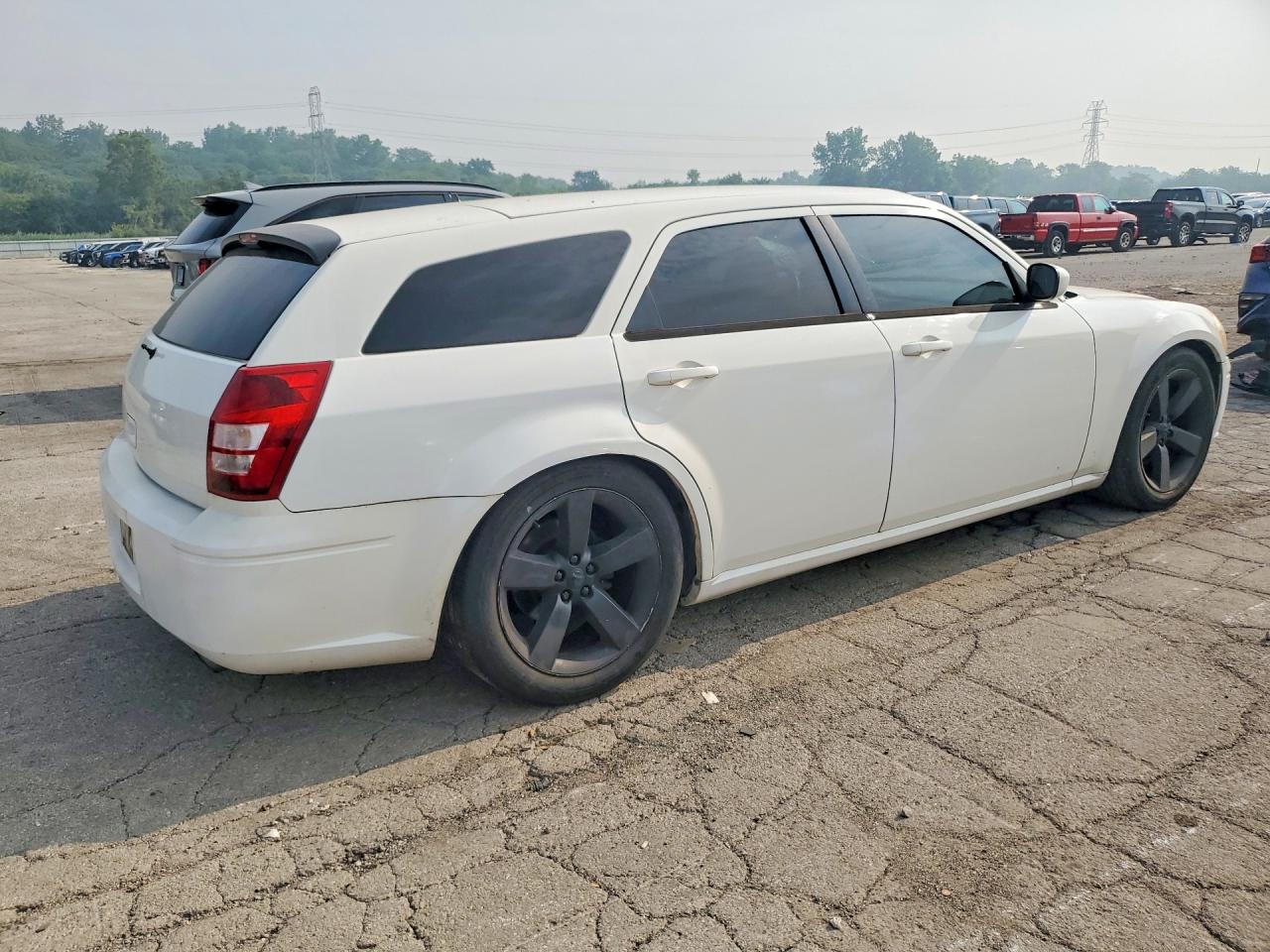 2007 Dodge Magnum Sxt White vin: 2D4FV47V27H900038