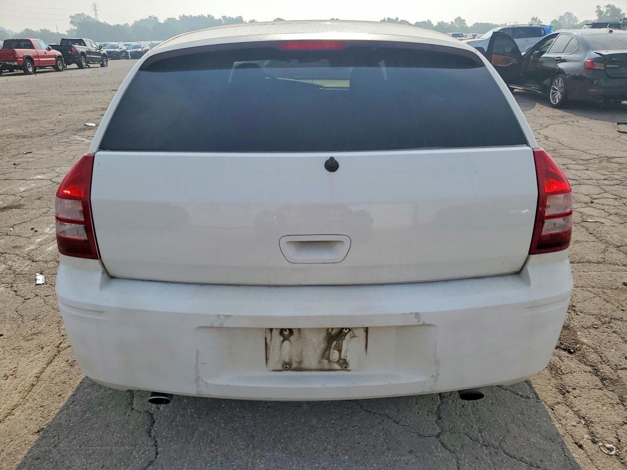 2007 Dodge Magnum Sxt White vin: 2D4FV47V27H900038