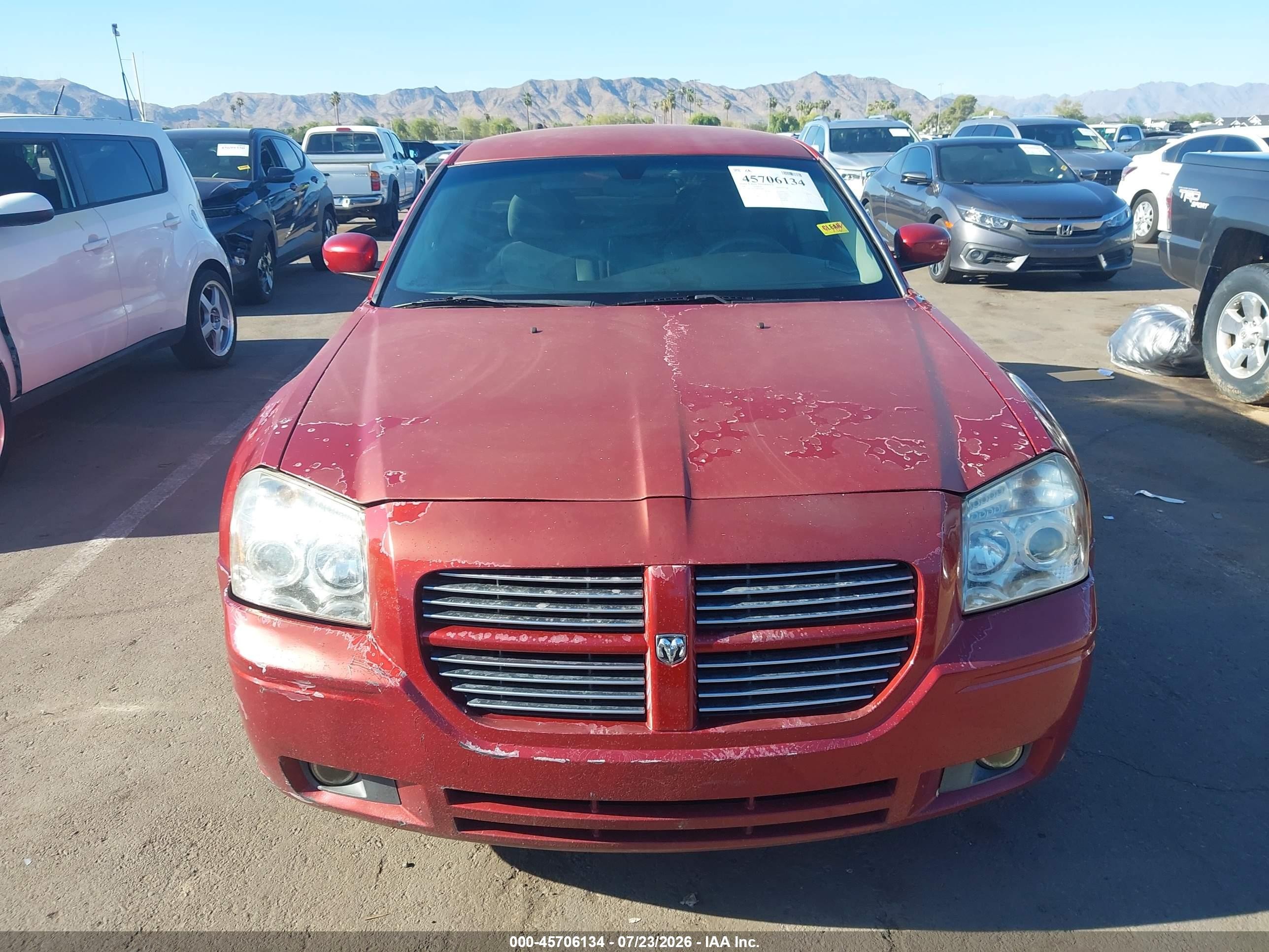 2006 Dodge Magnum   Red vin: 2D4FV47V36H443660