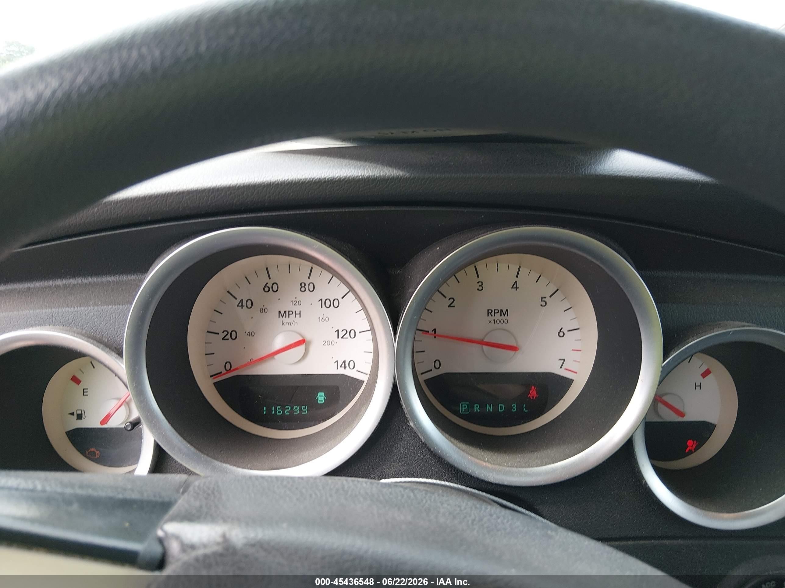 2006 Dodge Magnum   Red vin: 2D4FV47V86H204573