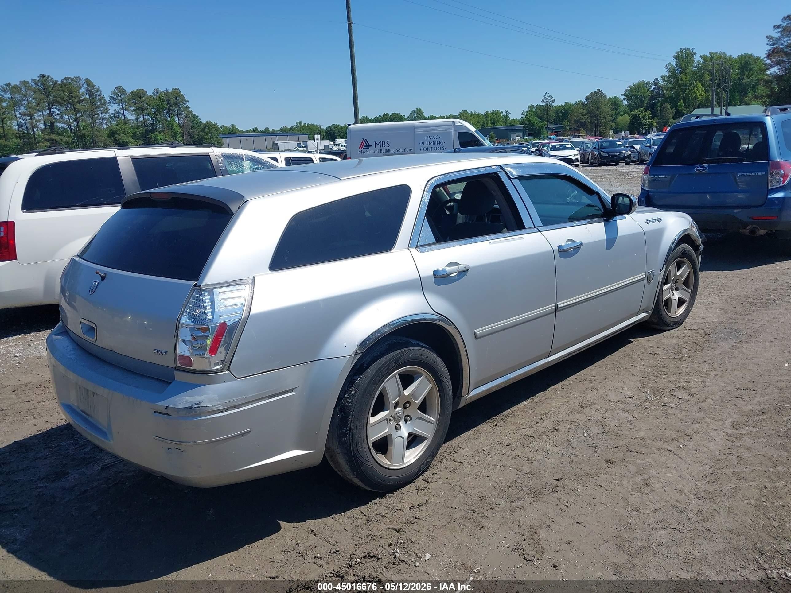 2007 Dodge Magnum   Серебряный vin: 2D4FV47V87H712978