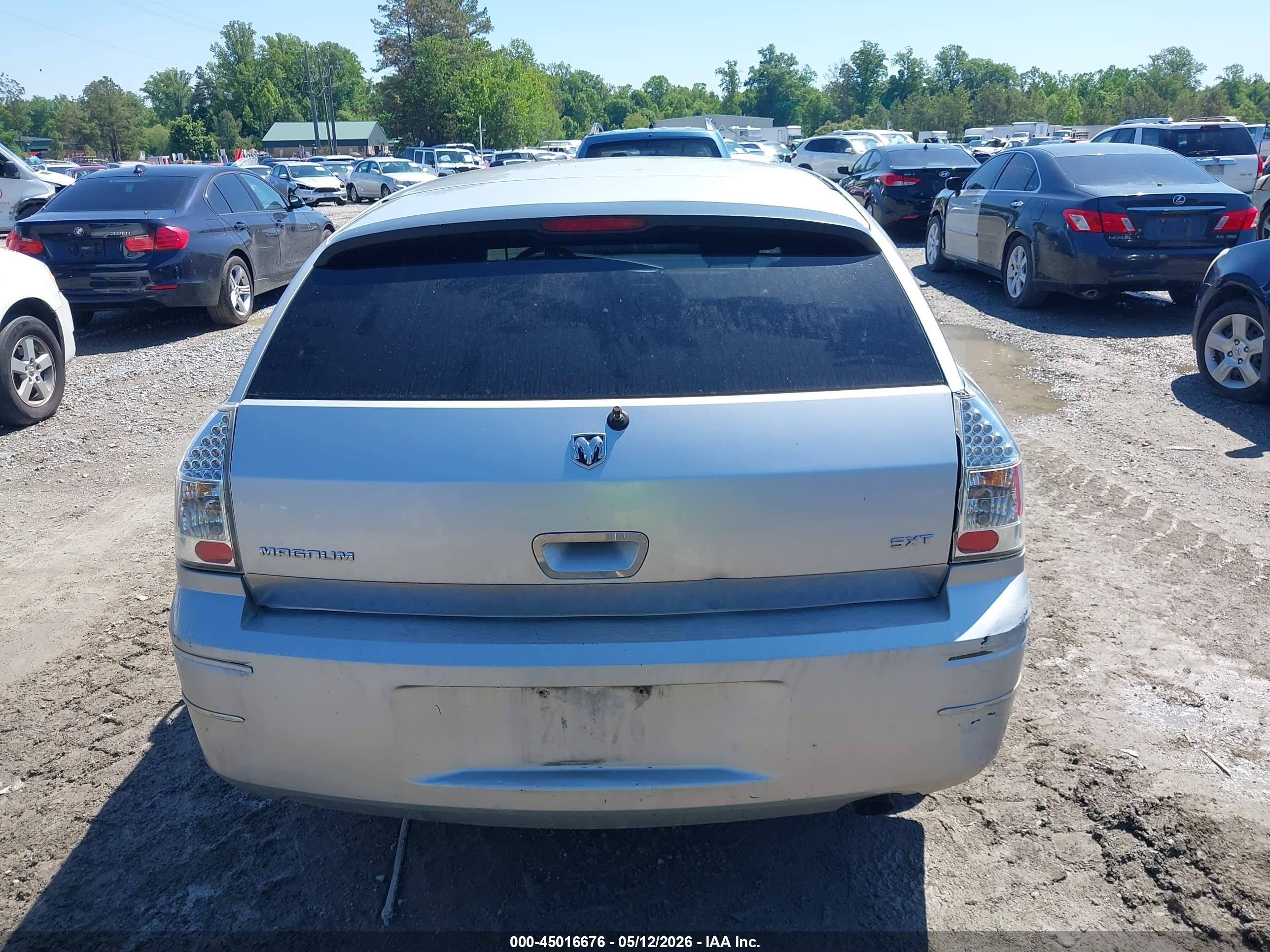 2007 Dodge Magnum   Серебряный vin: 2D4FV47V87H712978