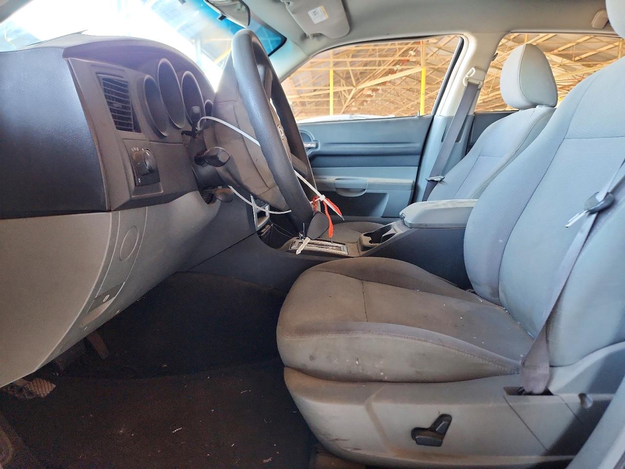 2005 Dodge Magnum Se Cream vin: 2D4FV48T45H598956