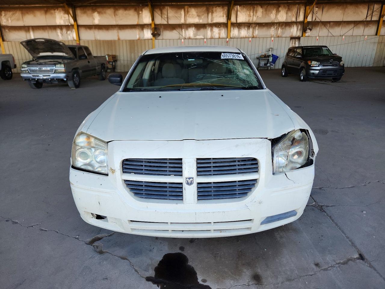 2005 Dodge Magnum Se Cream vin: 2D4FV48T45H598956