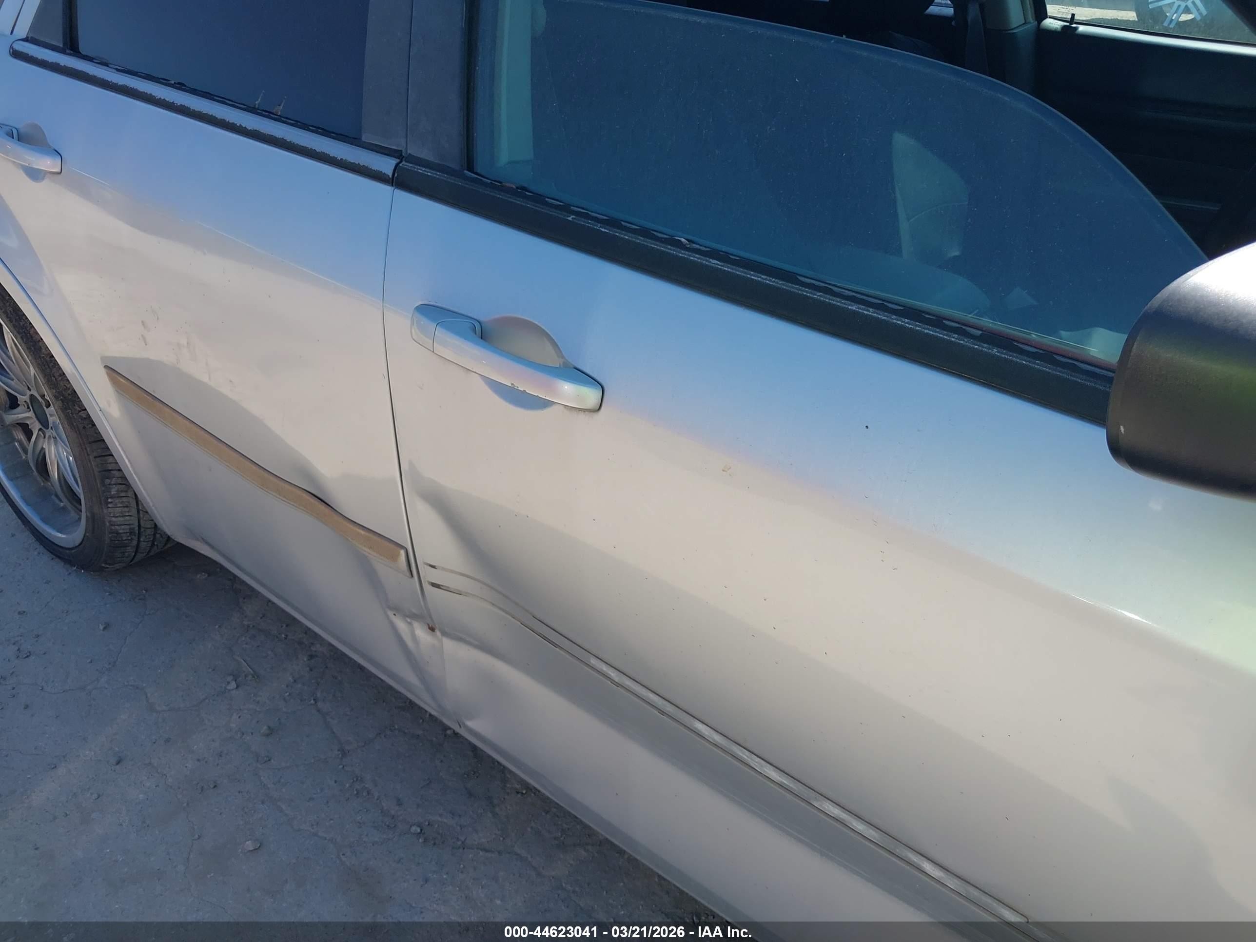 2005 Dodge Magnum Se Silver vin: 2D4FV48T65H621945