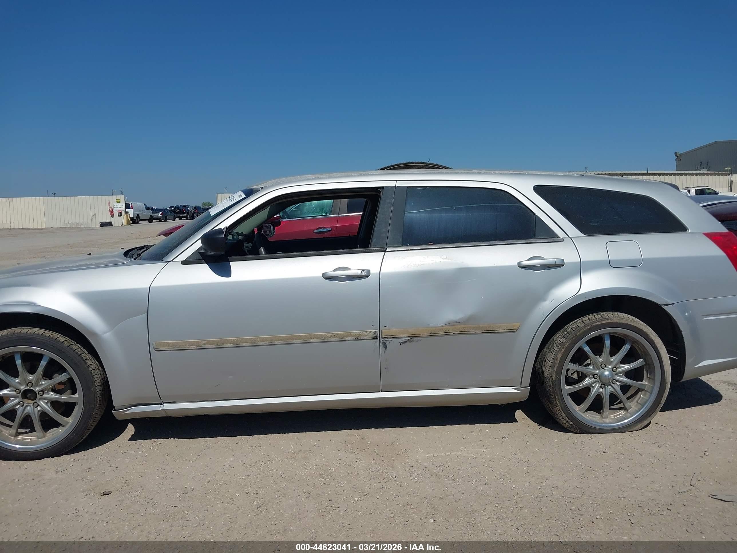 2005 Dodge Magnum Se Silver vin: 2D4FV48T65H621945