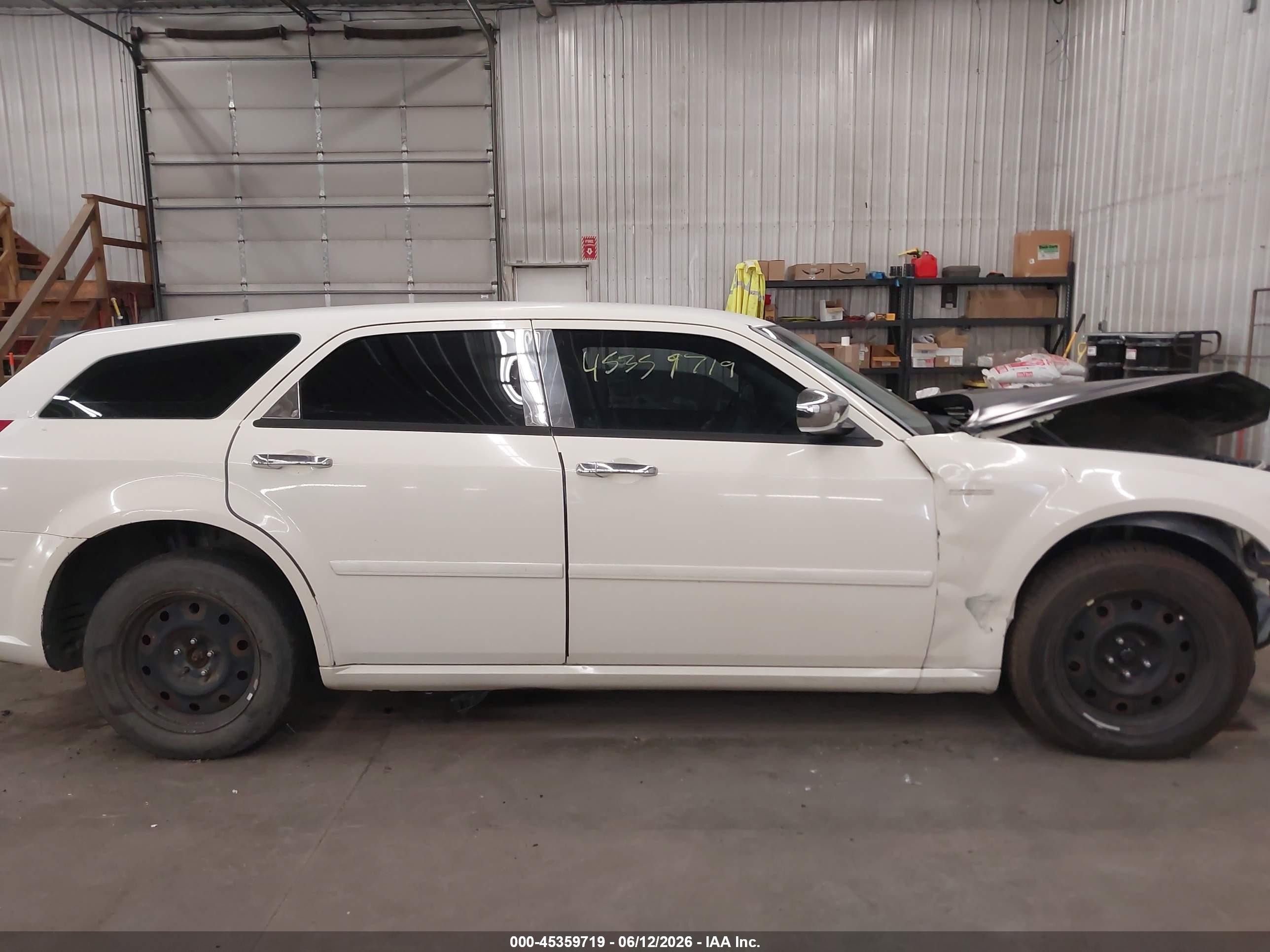 2005 Dodge Magnum Se Beige vin: 2D4FV48T85H628590