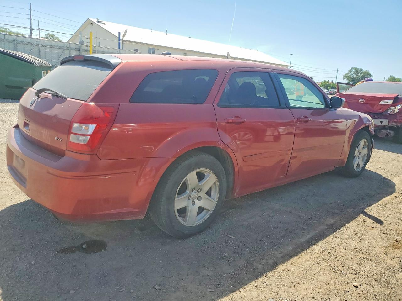 2005 Dodge Magnum Sxt Maroon vin: 2D4FV48V35H562189