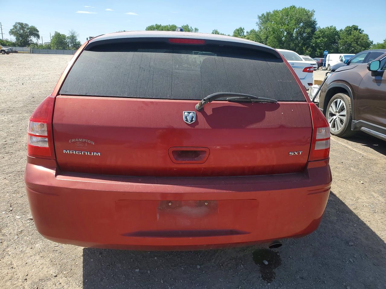 2005 Dodge Magnum Sxt Maroon vin: 2D4FV48V35H562189