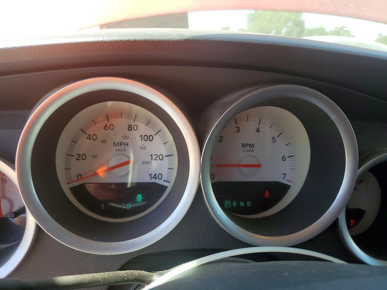 2005 Dodge Magnum Sxt Maroon vin: 2D4FV48V35H562189