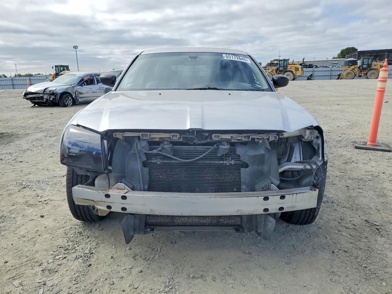 2005 Dodge Magnum Sxt Серебряный vin: 2D4FV48V55H123690