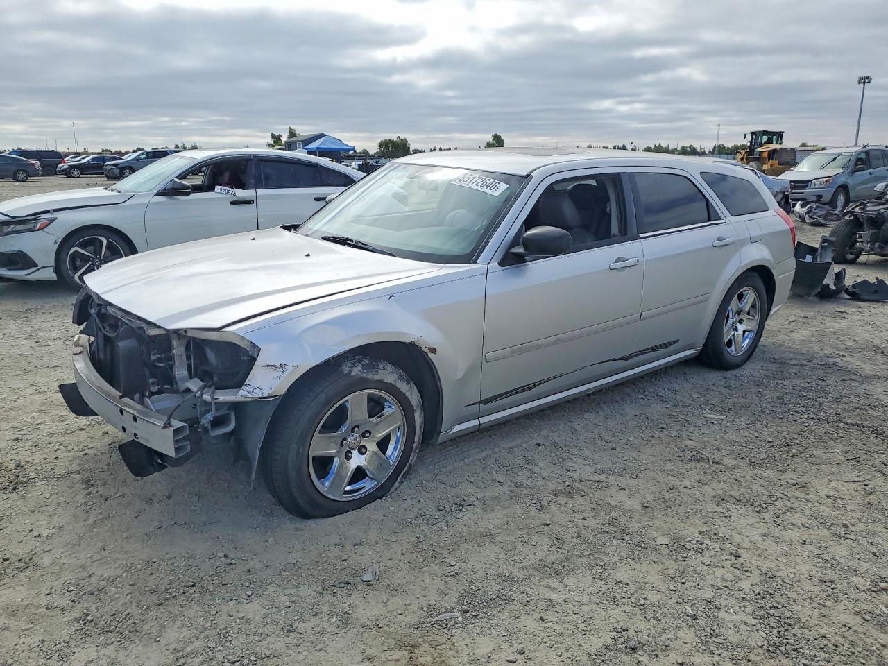 2005 Dodge Magnum Sxt Silver vin: 2D4FV48V55H123690