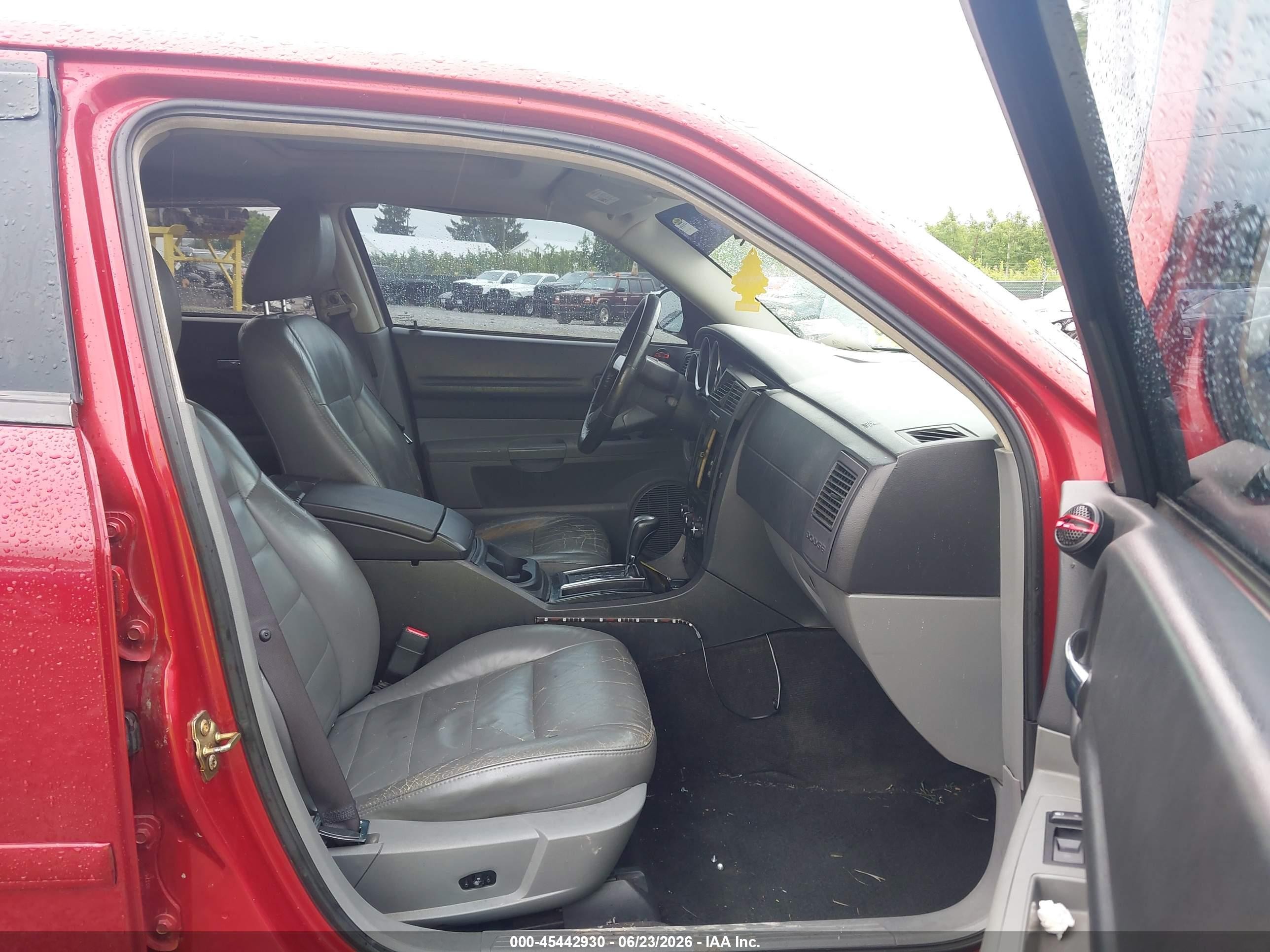 2005 Dodge Magnum Se Red vin: 2D4FV48V55H129327