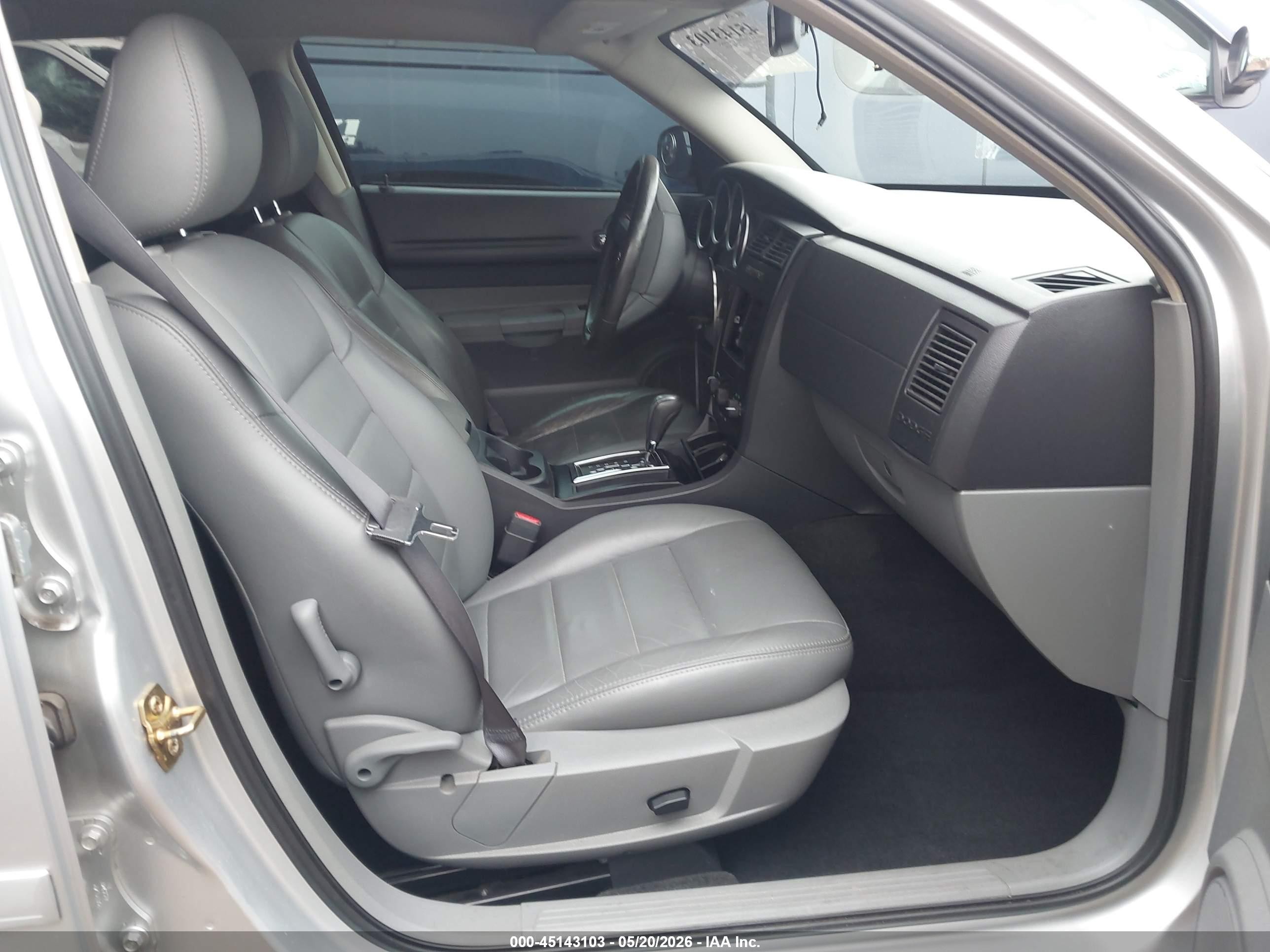 2005 Dodge Magnum Se Серый vin: 2D4FV48V65H129742
