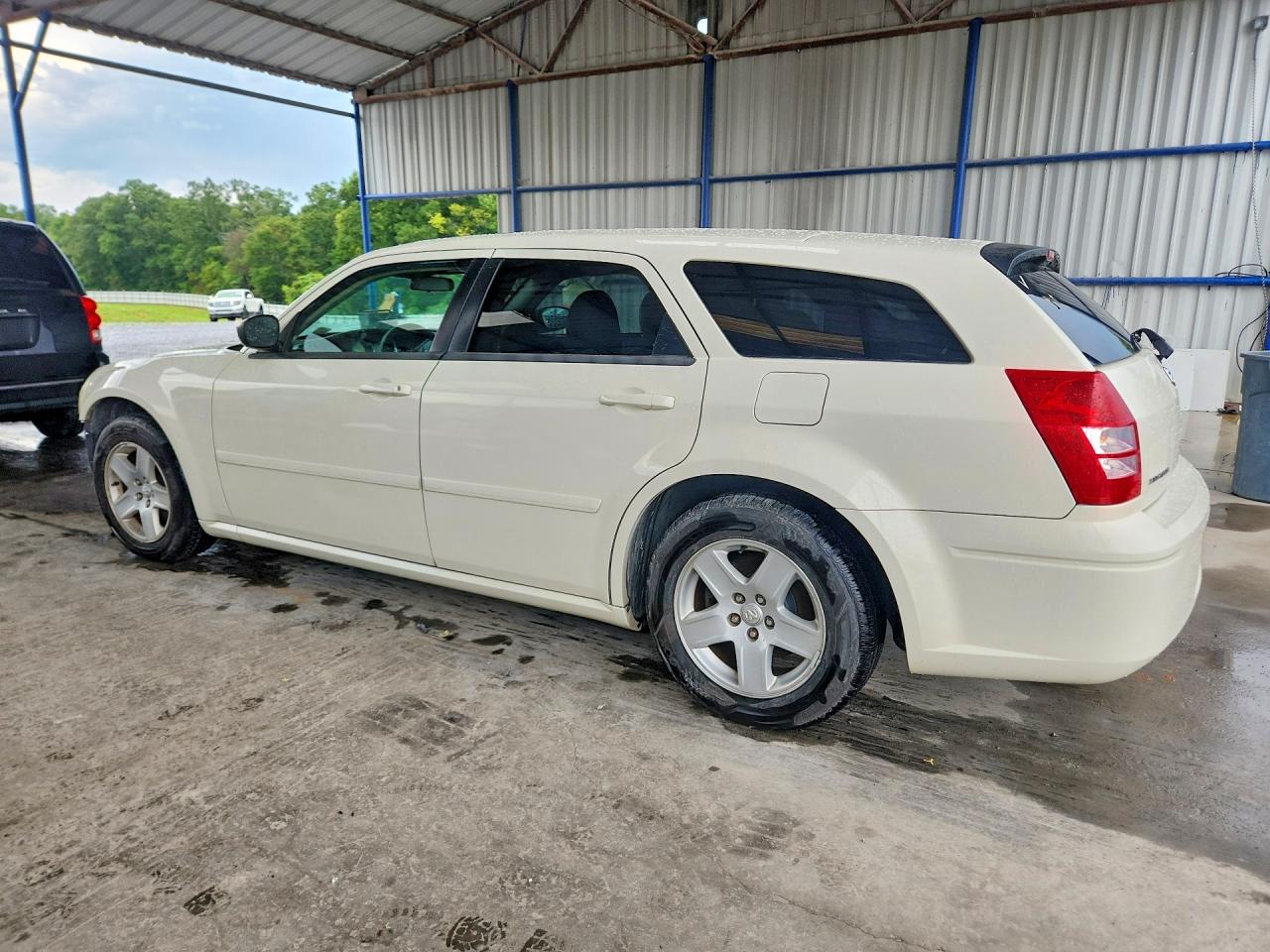 2005 Dodge Magnum Sxt White vin: 2D4FV48VX5H556941