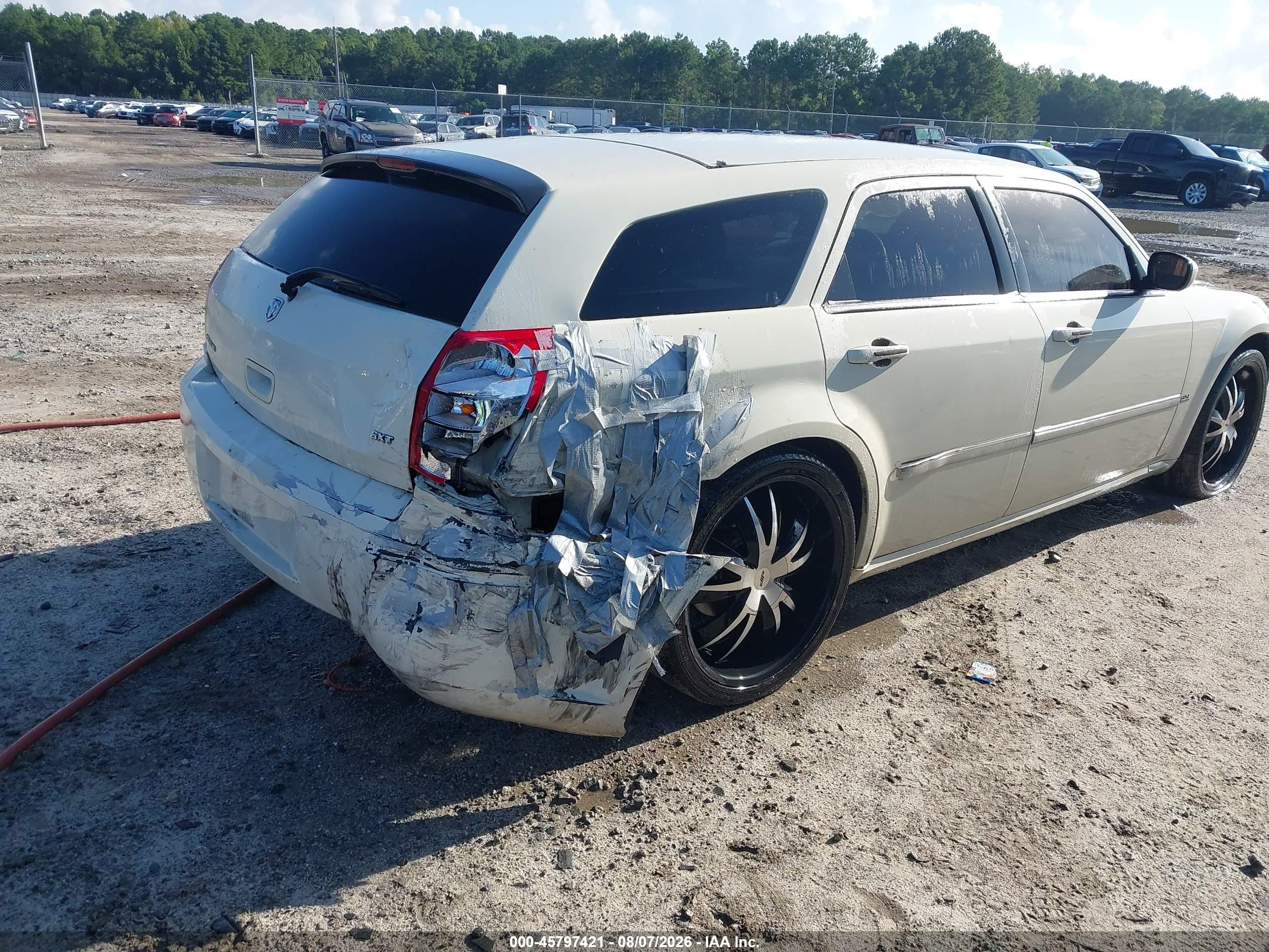 2005 Dodge Magnum Se White vin: 2D4FV48VX5H661320