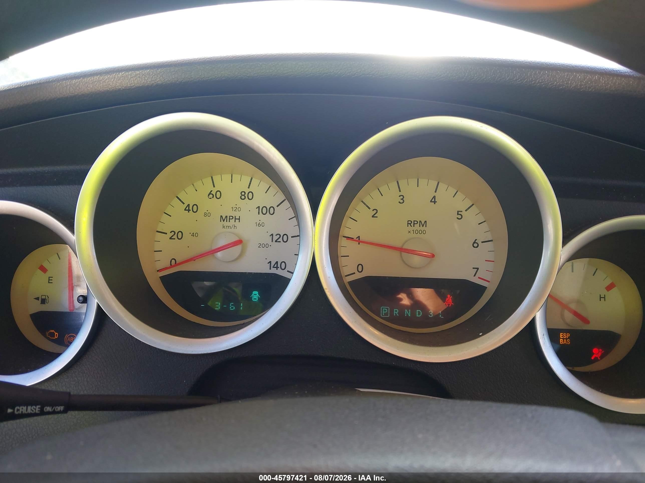 2005 Dodge Magnum Se White vin: 2D4FV48VX5H661320
