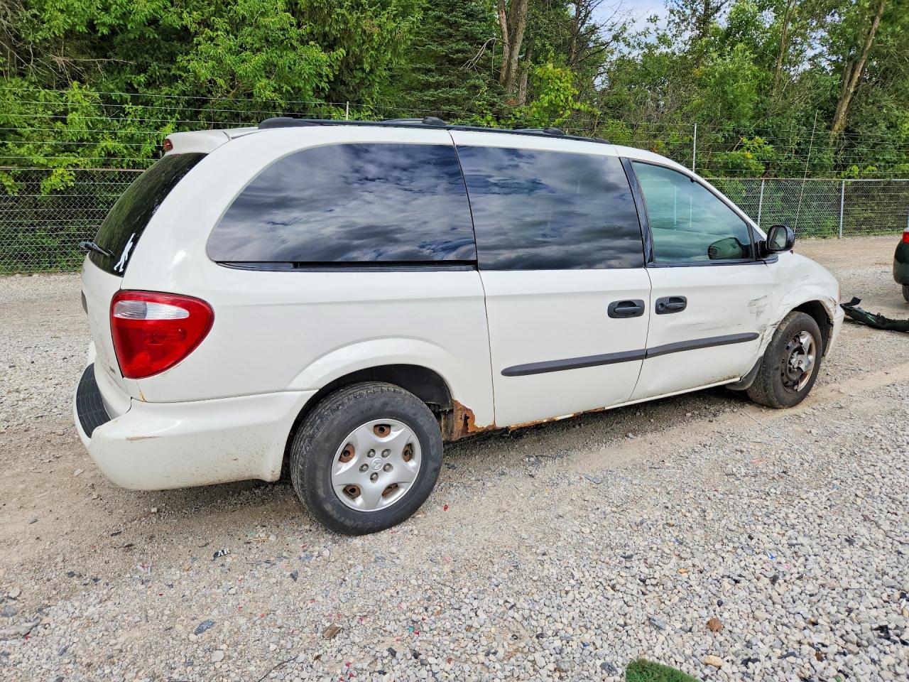 2003 Dodge Grand Caravan Se White vin: 2D4GP24353R177733