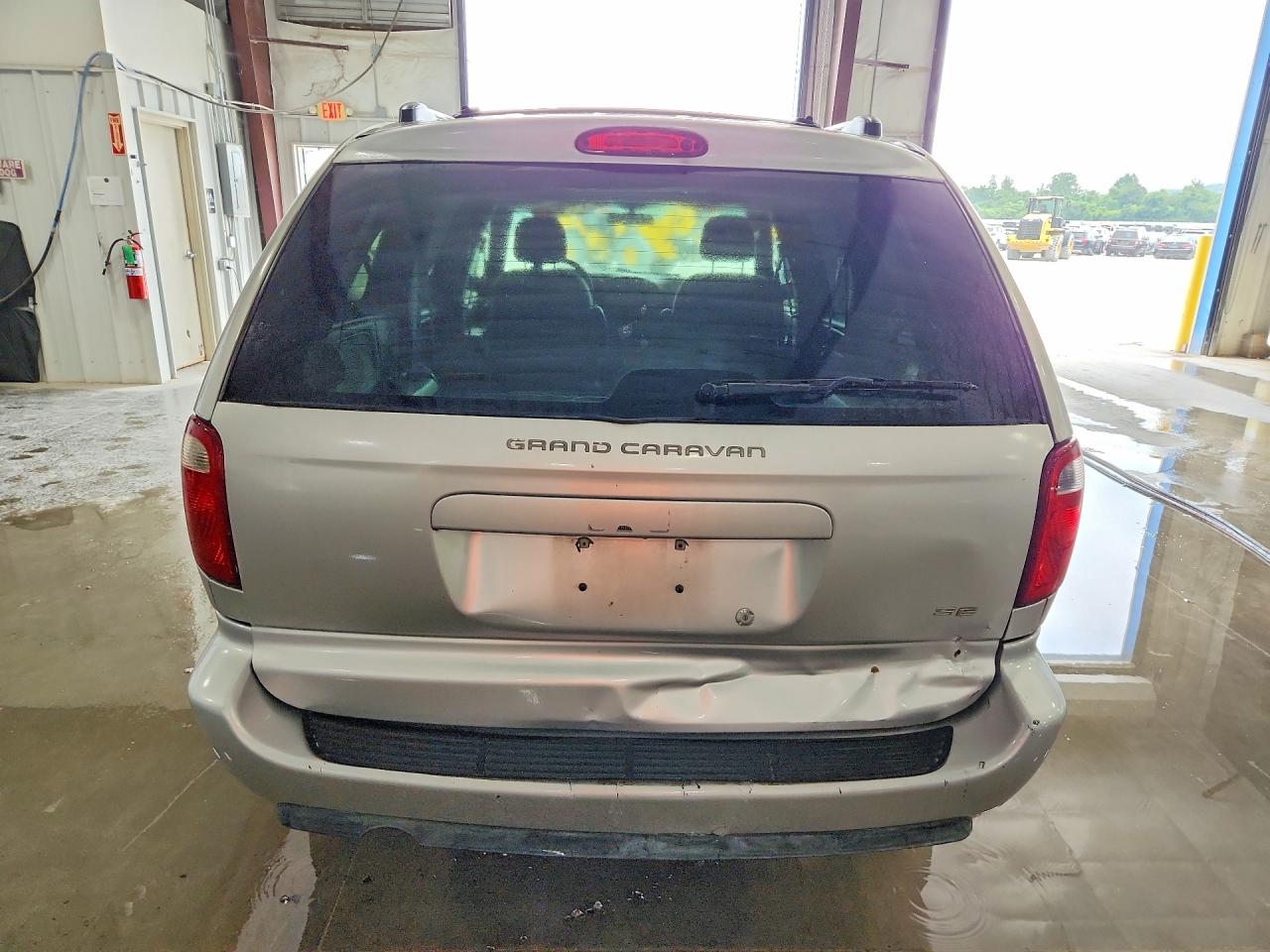 2005 Dodge Grand Caravan Se Silver vin: 2D4GP24R15R268957