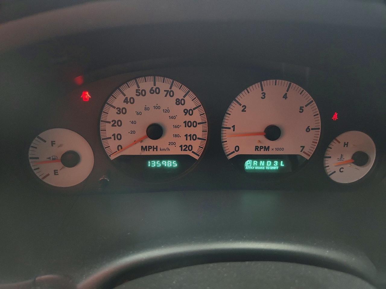 2005 Dodge Grand Caravan Se Silver vin: 2D4GP24R15R268957