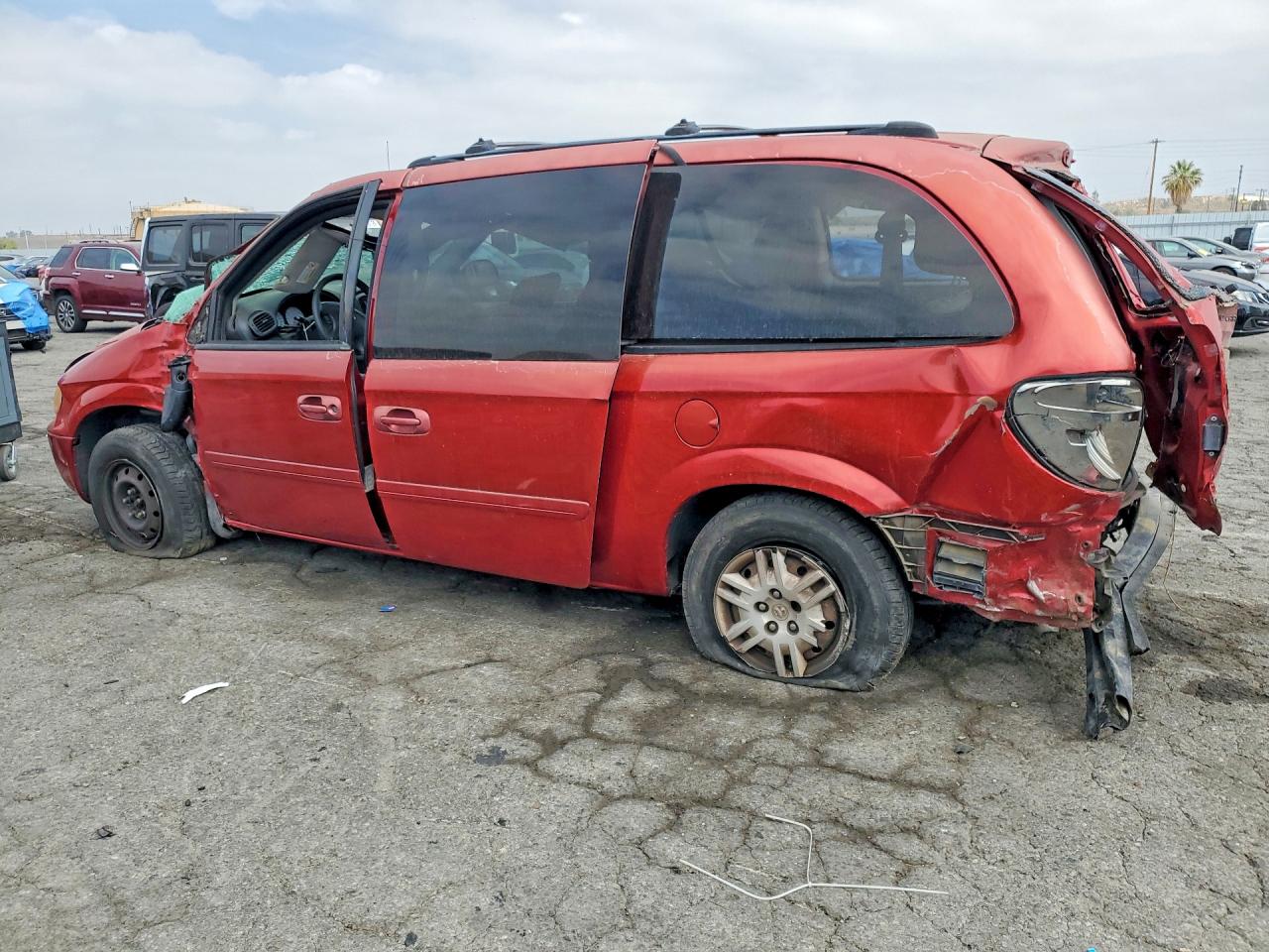 2005 Dodge Grand Caravan Se Red vin: 2D4GP24R55R349279