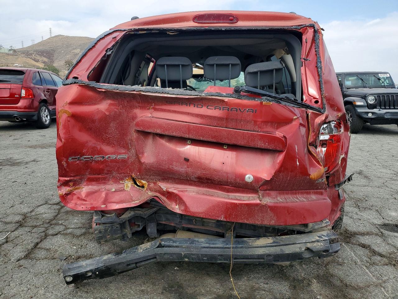 2005 Dodge Grand Caravan Se Red vin: 2D4GP24R55R349279