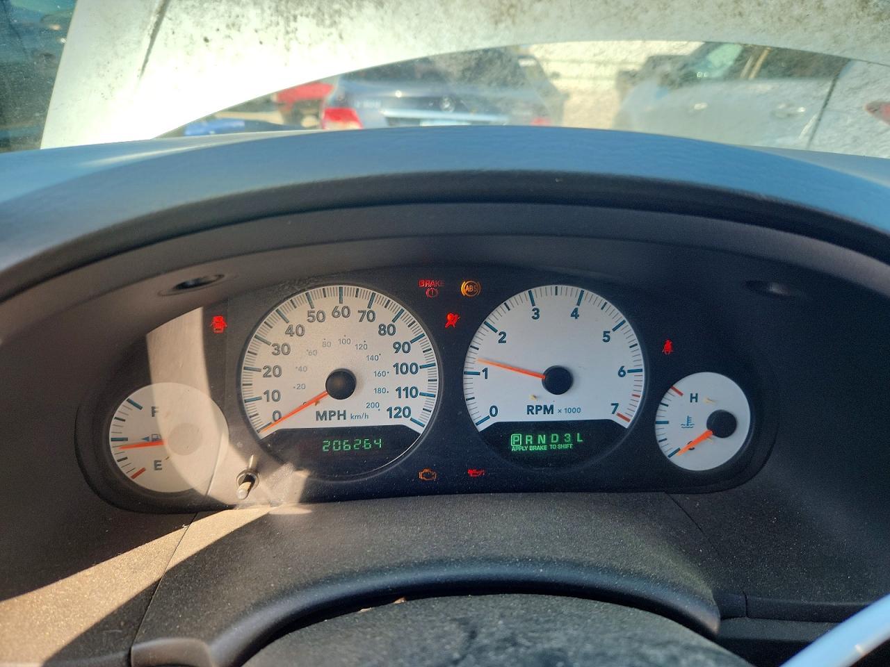 2005 Dodge Grand Caravan Se Silver vin: 2D4GP24R65R146675