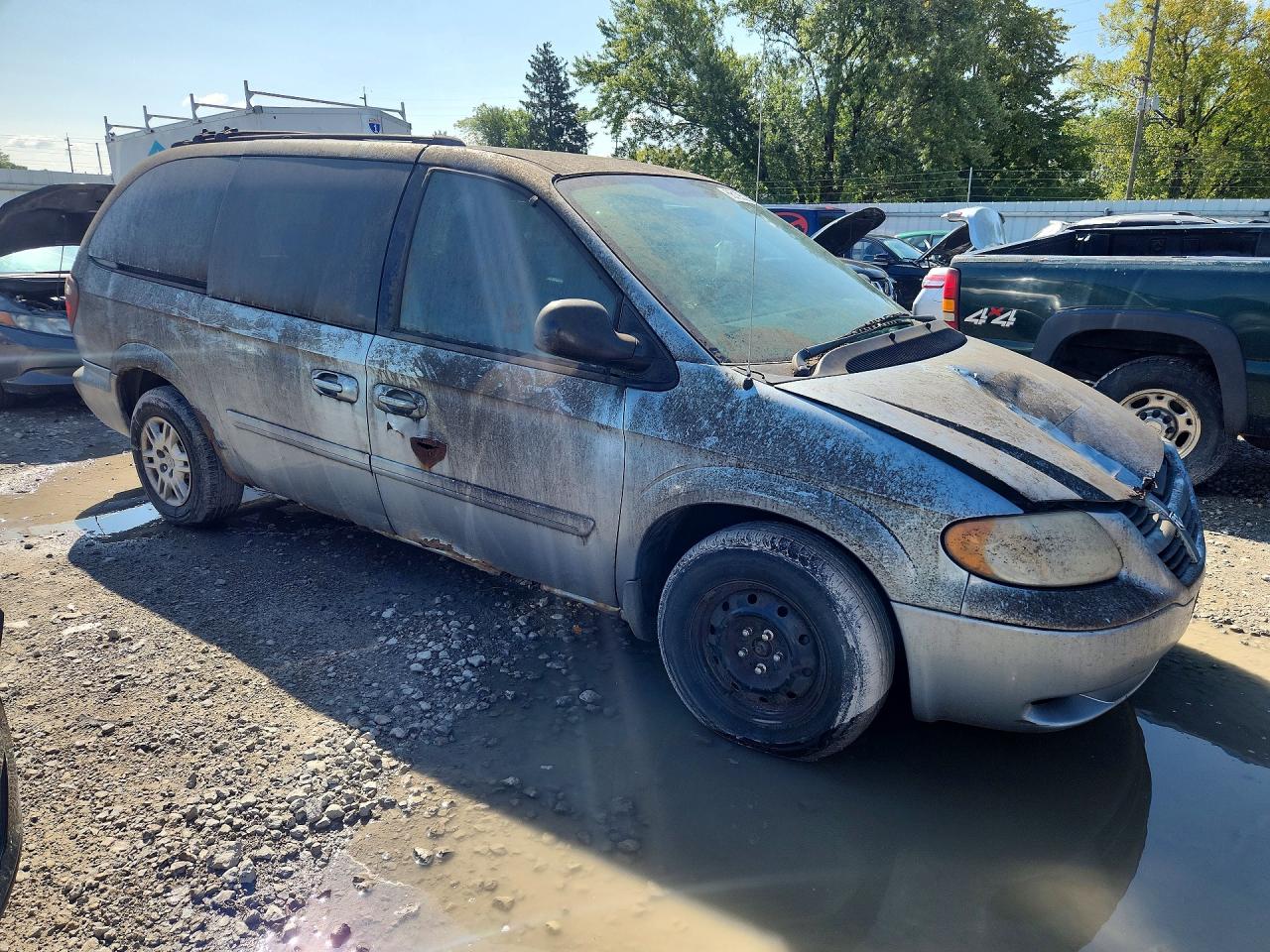 2005 Dodge Grand Caravan Se Silver vin: 2D4GP24R65R146675