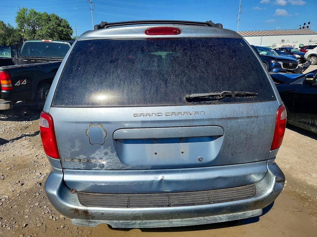 2005 Dodge Grand Caravan Se Silver vin: 2D4GP24R65R146675
