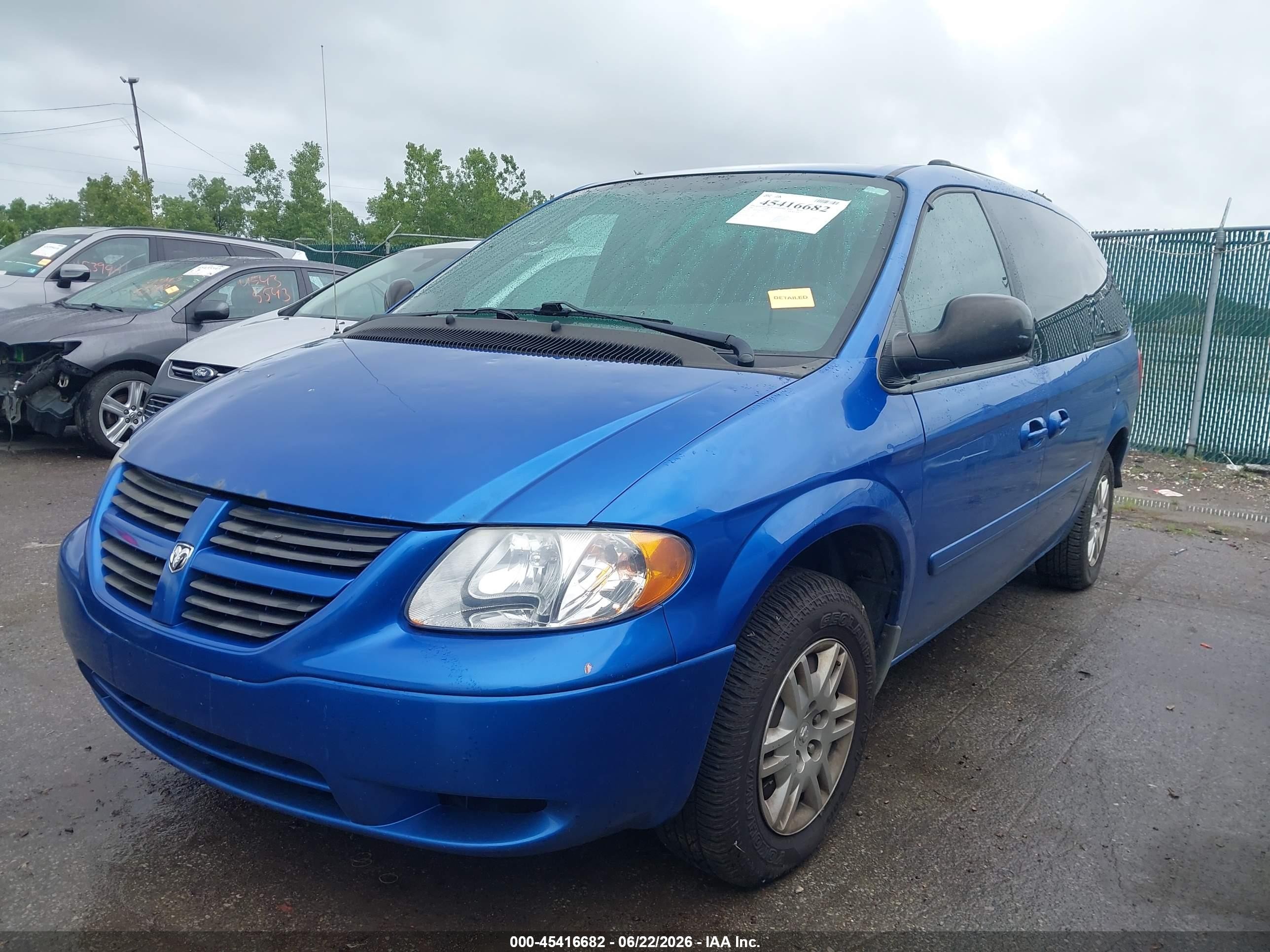 2005 Dodge Grand Caravan Se Blue vin: 2D4GP24R95R162949