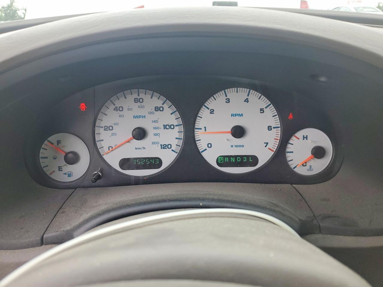 2003 Dodge Grand Caravan Sport Серебряный vin: 2D4GP44353R110819